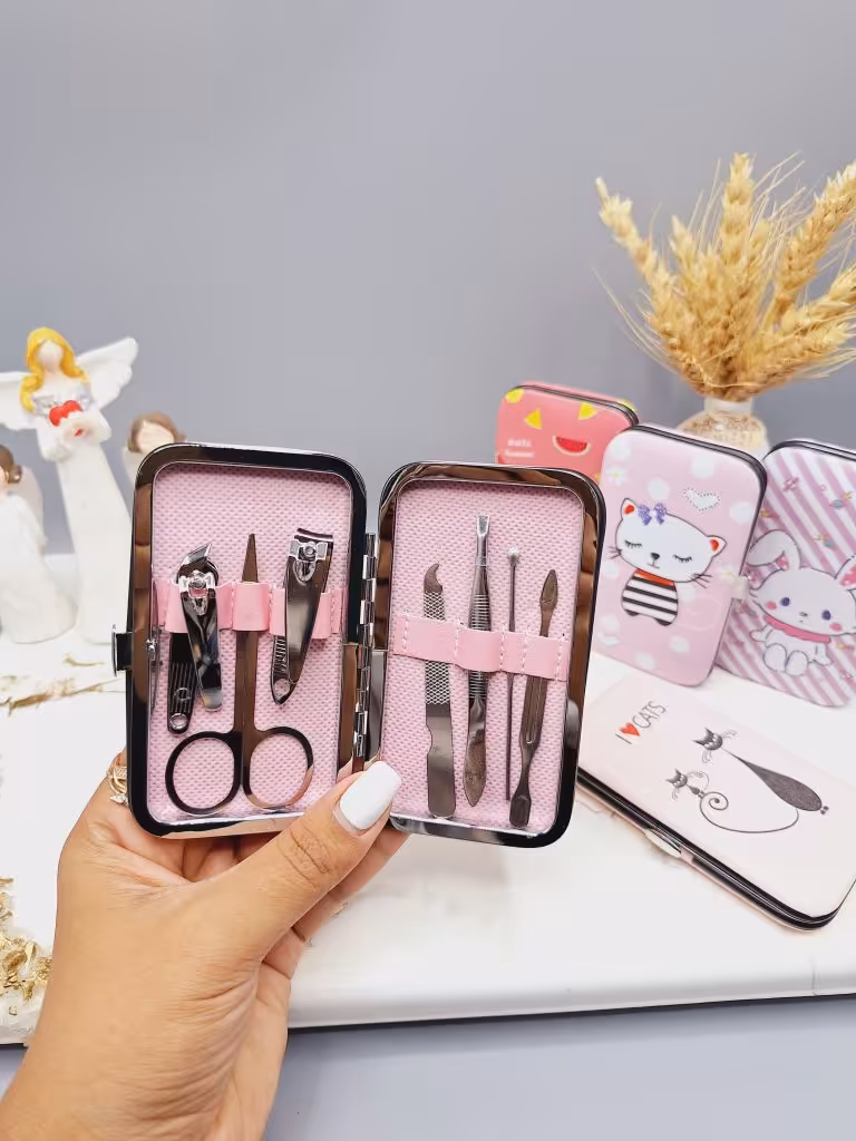 پک هفت تیکه ست مانیکور مدل خرگوشی مسافرتی