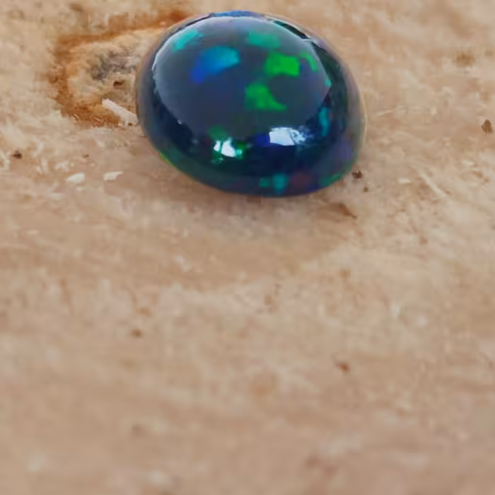  بلک اوپال اتیوپی با اوپالسیون بالا  طبیعی ومعدنی  کد 1092