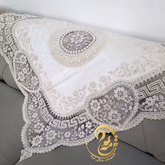 رومیزی پنج تیکه مخمل دانتل