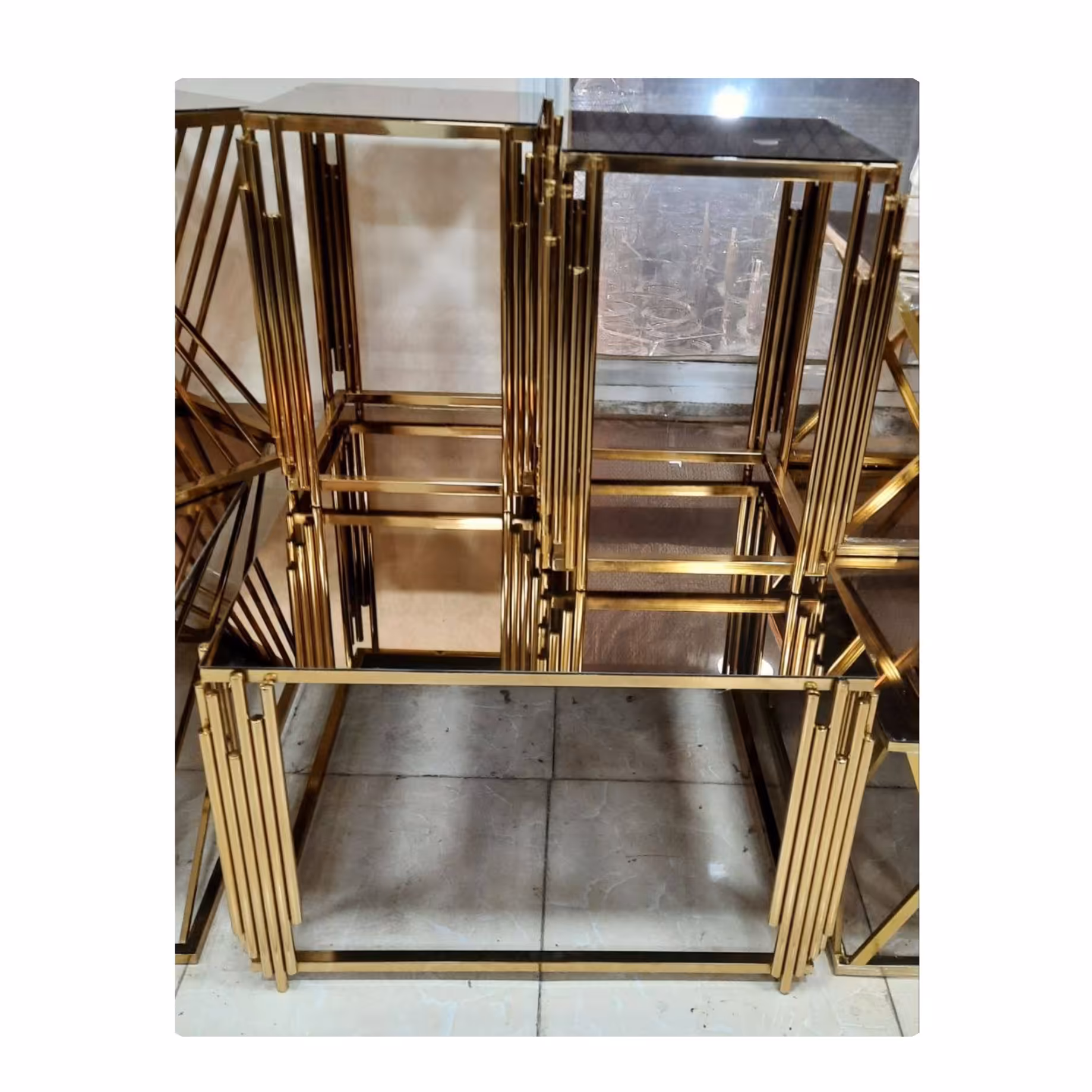 سرویس پذیرایی 4تیکه عسلی و جلو مبلی مربع طرح پیانو آلومینیومی 