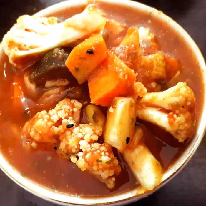  ترشی مشهدی یا سالاد فصل  در  بسته بندی یک کیلویی 