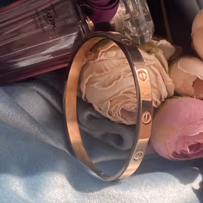 بنگله با رنگ رز گلد