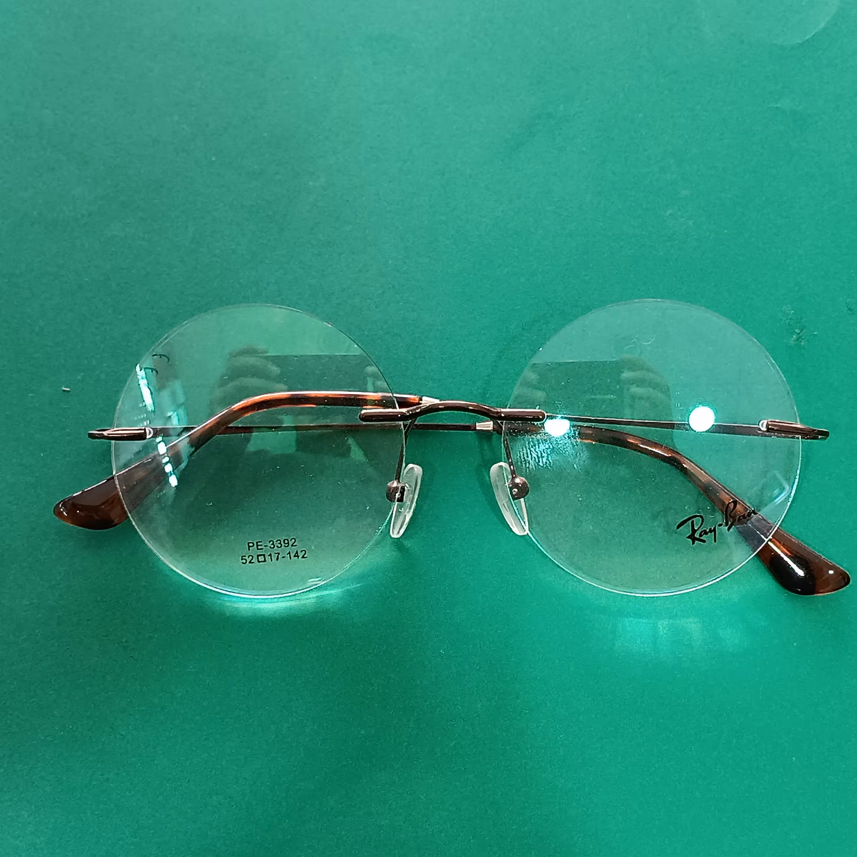 عینک طبی بی فریم تمام گرد با قابلیت ساخت انواع عدسی طبی نمره دار 