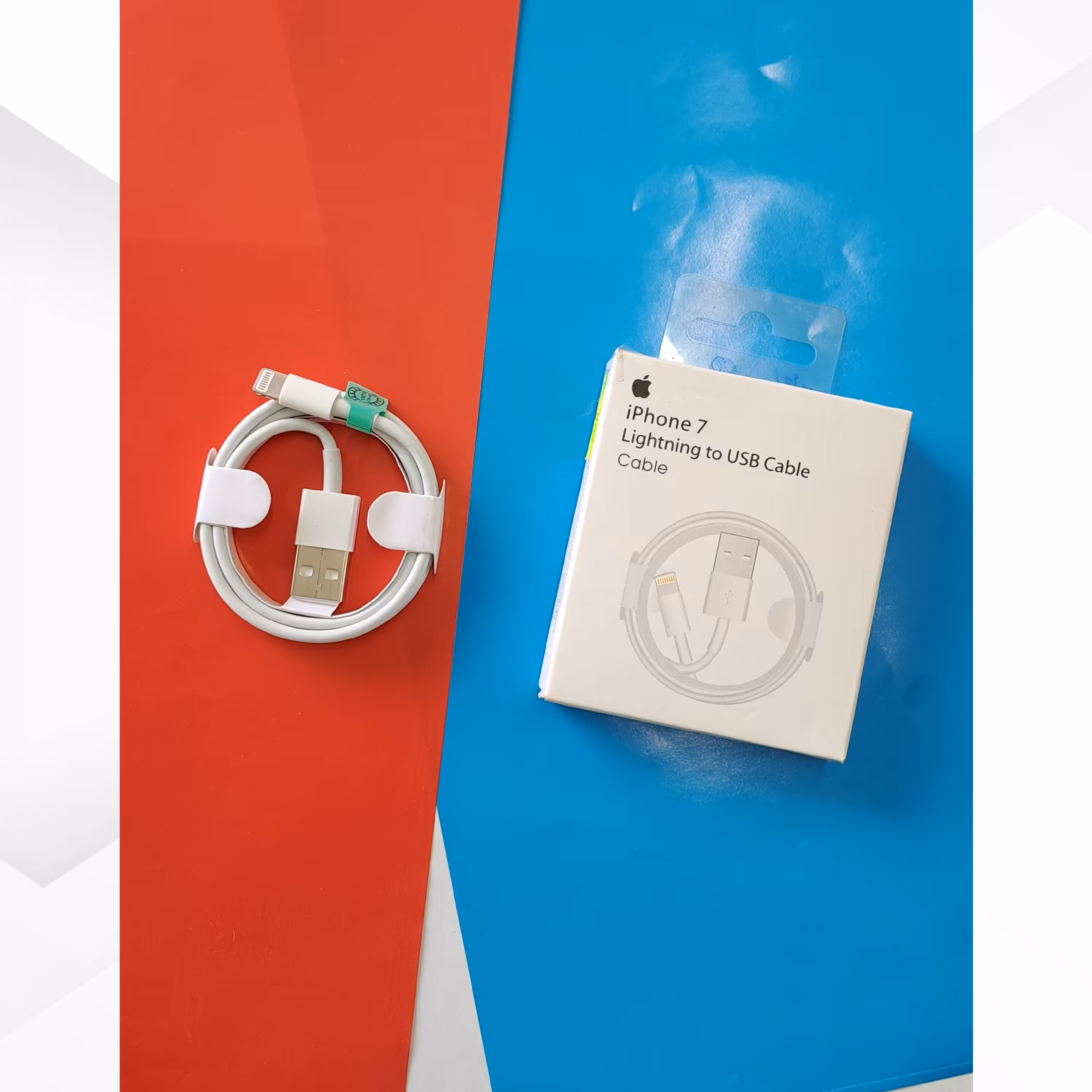 کابل شارژ اصلی آیفون 7 USB-LIGHTNING 
