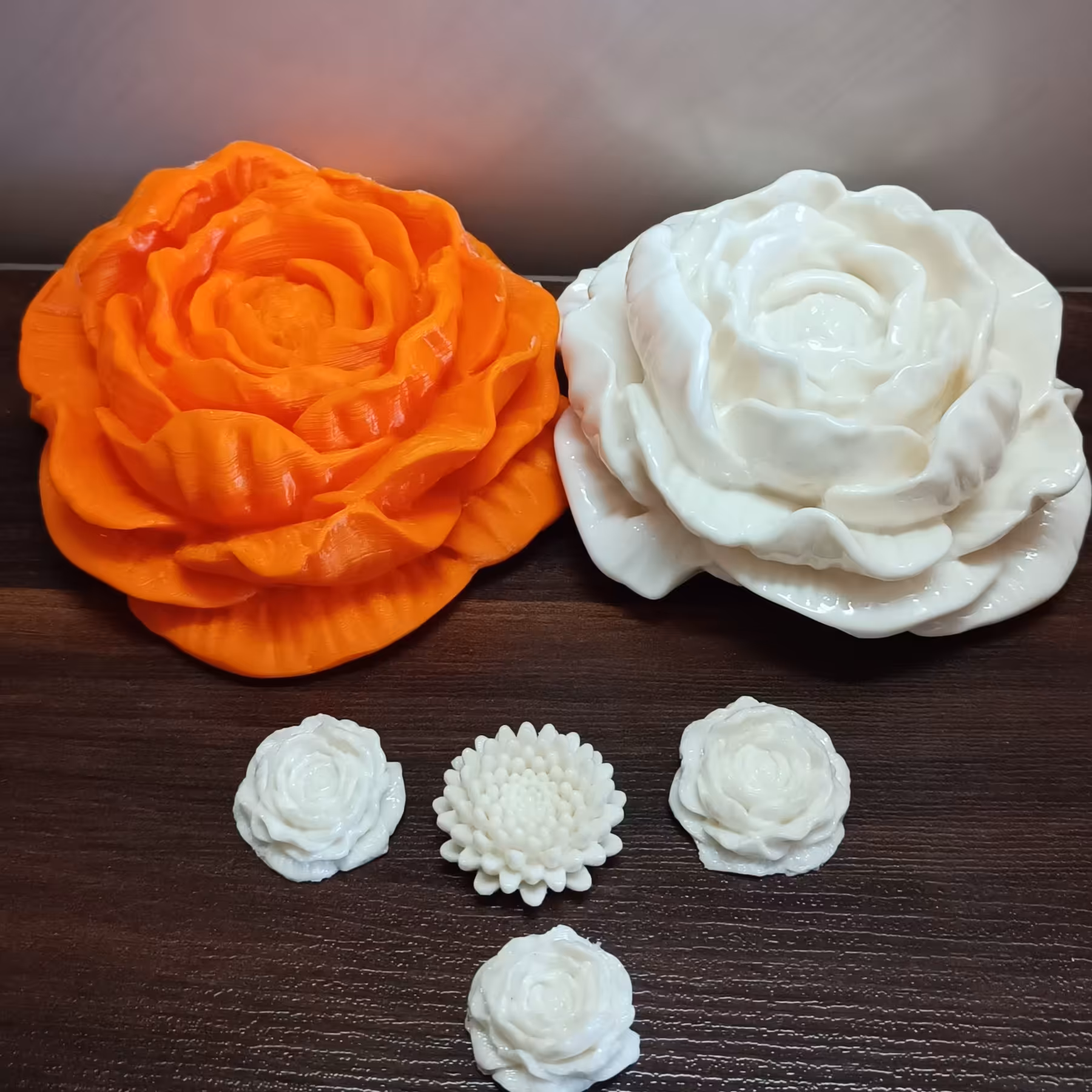 قالب سیلیکونی گل آلاله و داوودی قطر 12