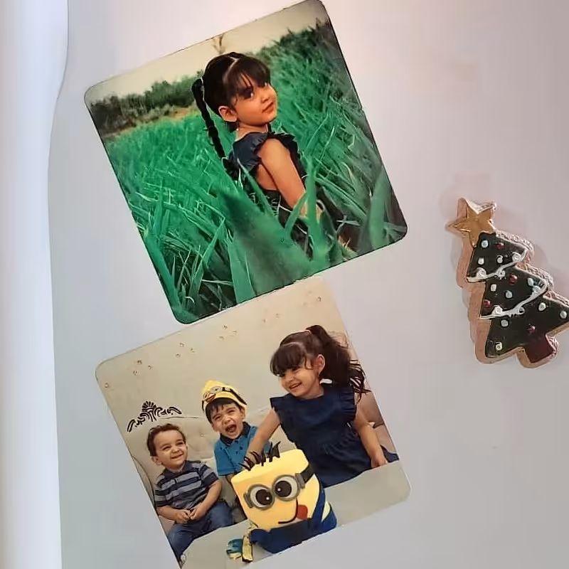 چاپ مگنت یخچالی سایز  9 در 9 با عکس دلخواه