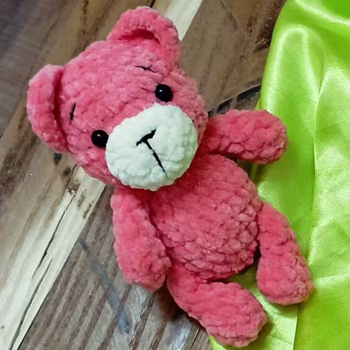 خرس مخملی نرم ودوست داشتنی.  اندازه 17cmقابل شستشو