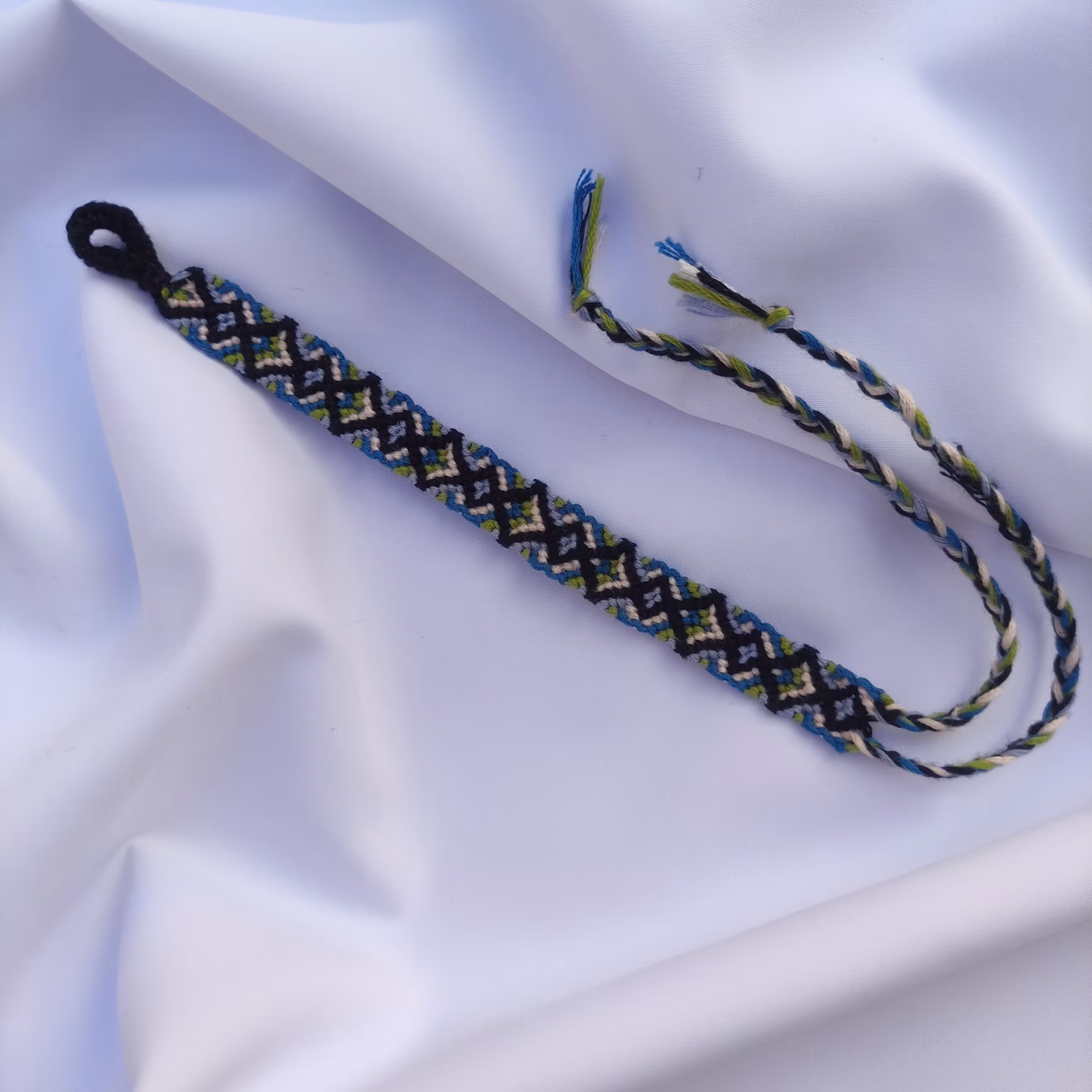 دستبند طرح کاشی