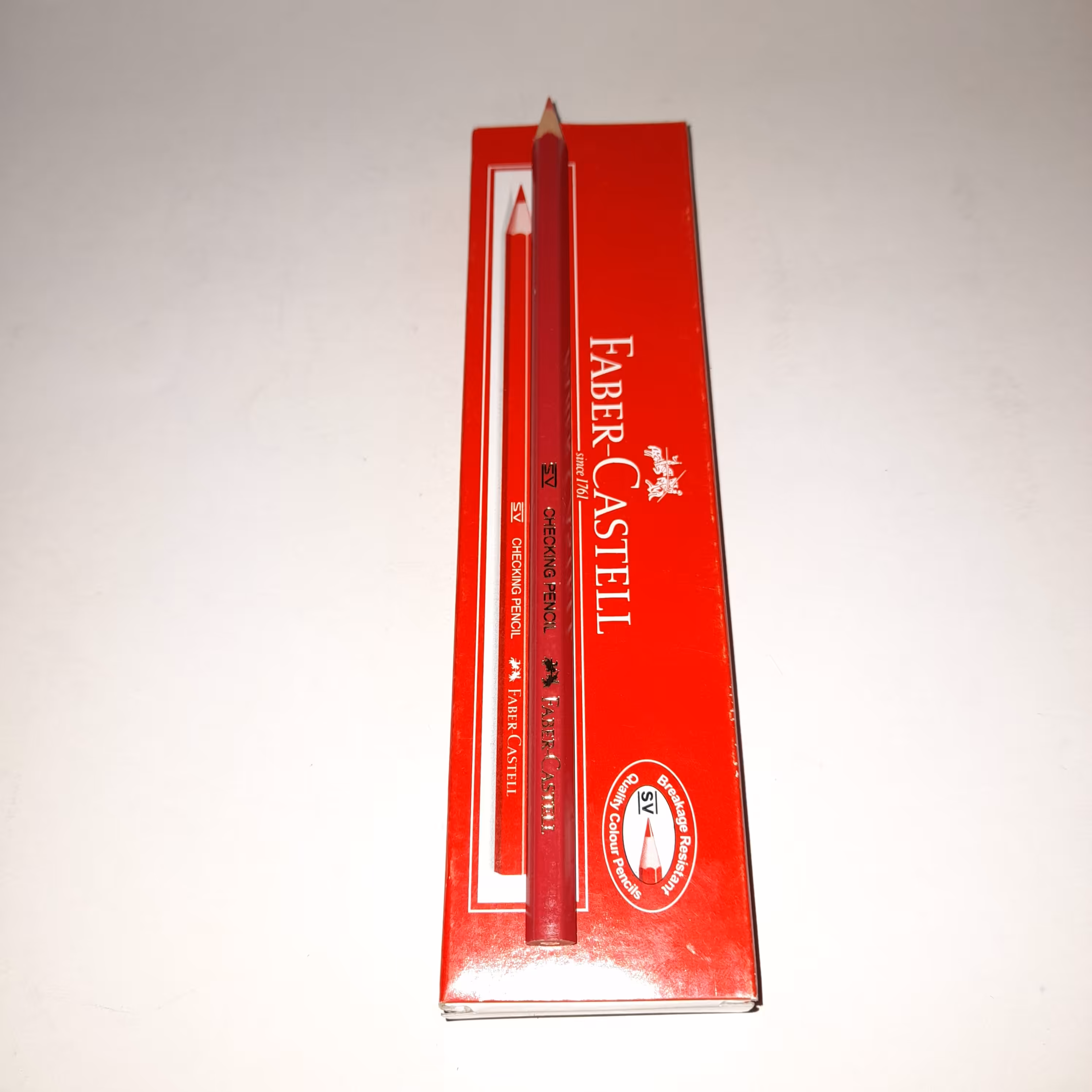 مداد قرمز فابل کاستل