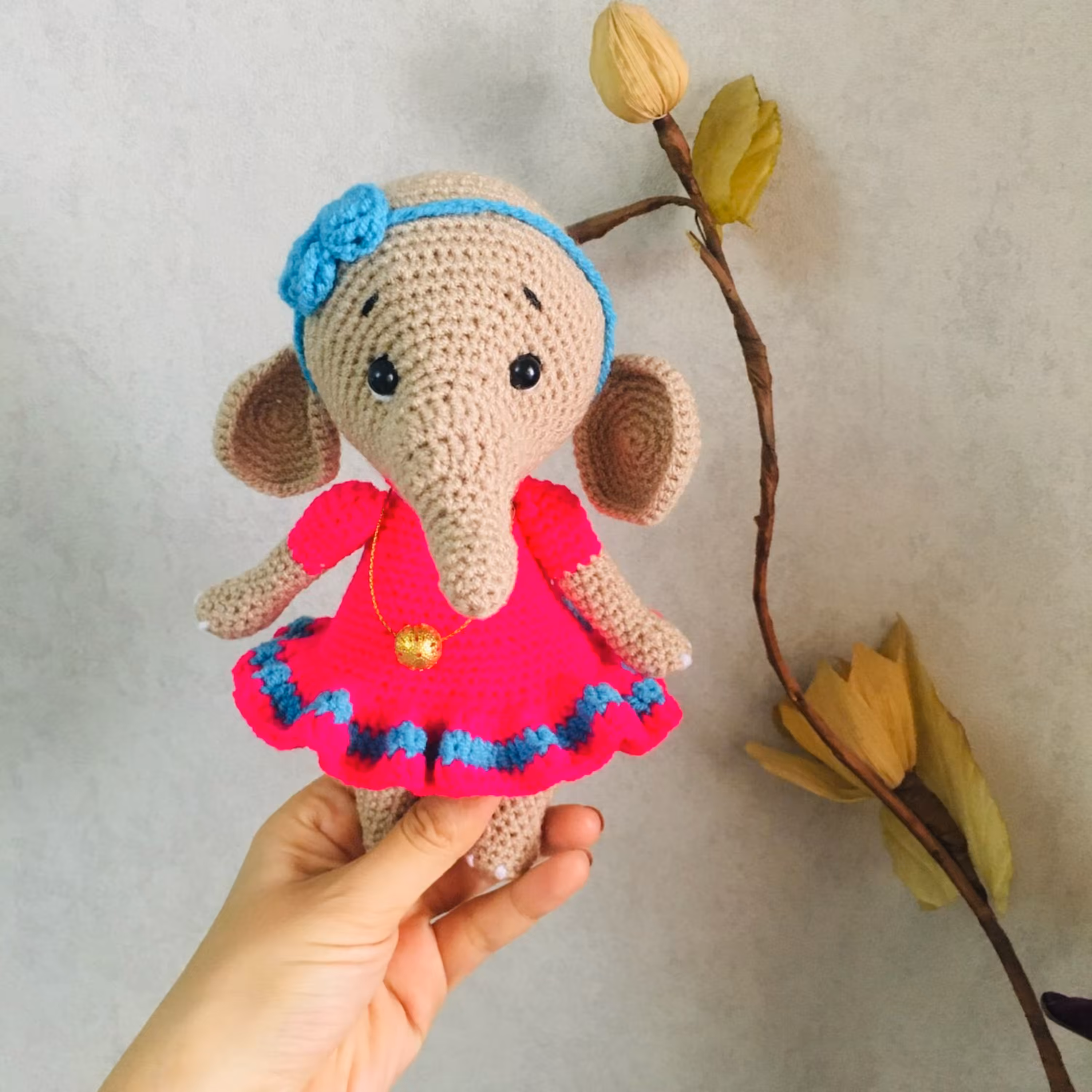 عروسک بافتنی طرح فیل ارتفاع 20 سانتی متر