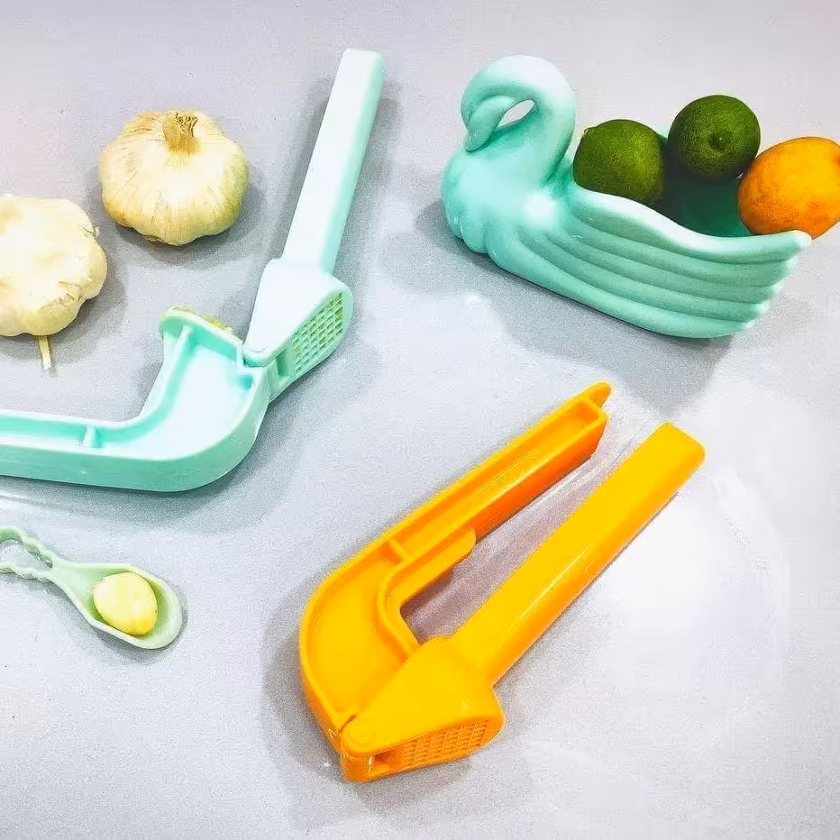 سیر له کن جنس پلاستیک فشرده 