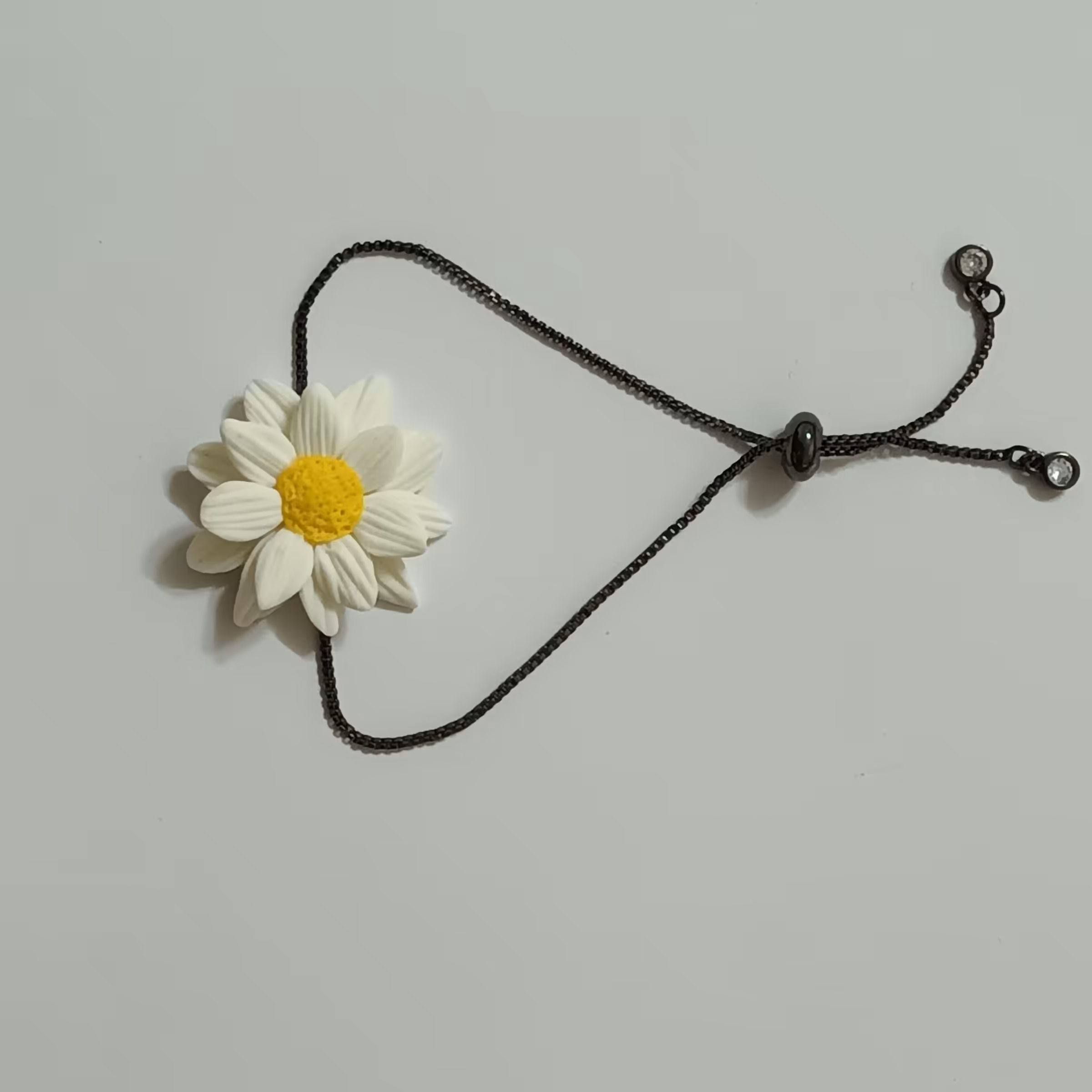 دستبند گل بارونه