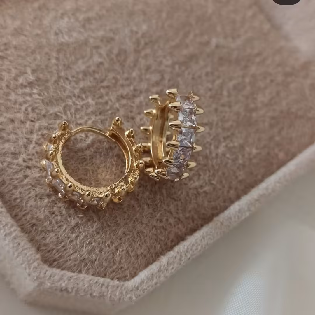 گوشواره حلقه نگین دار 