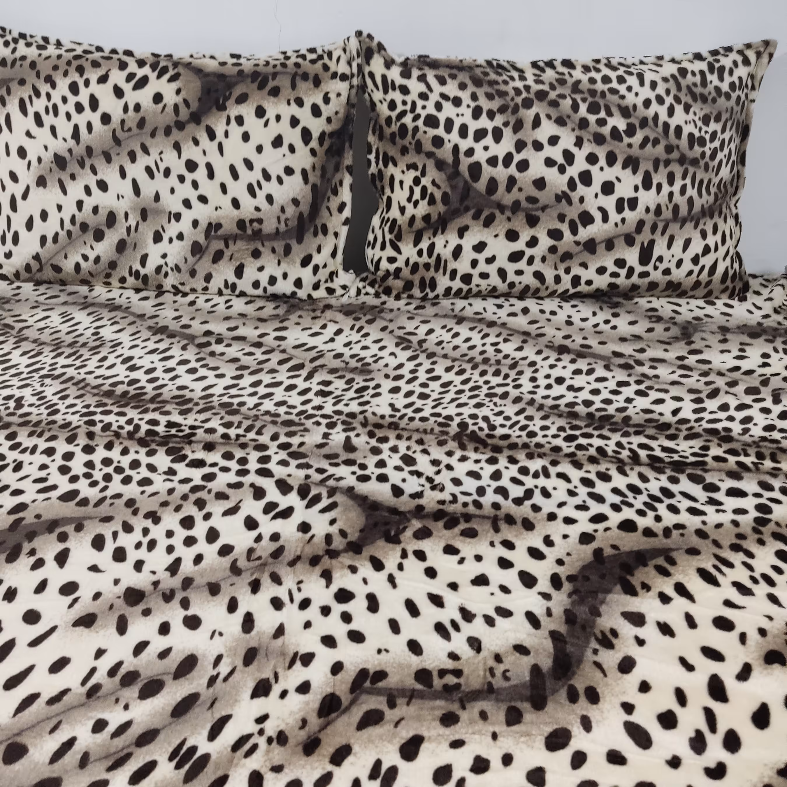 سرویس پتوی مسافرتی ژله ای  دونفره سایز 220در 240خارجی   بدون پرز و لطیف مسافرتی 