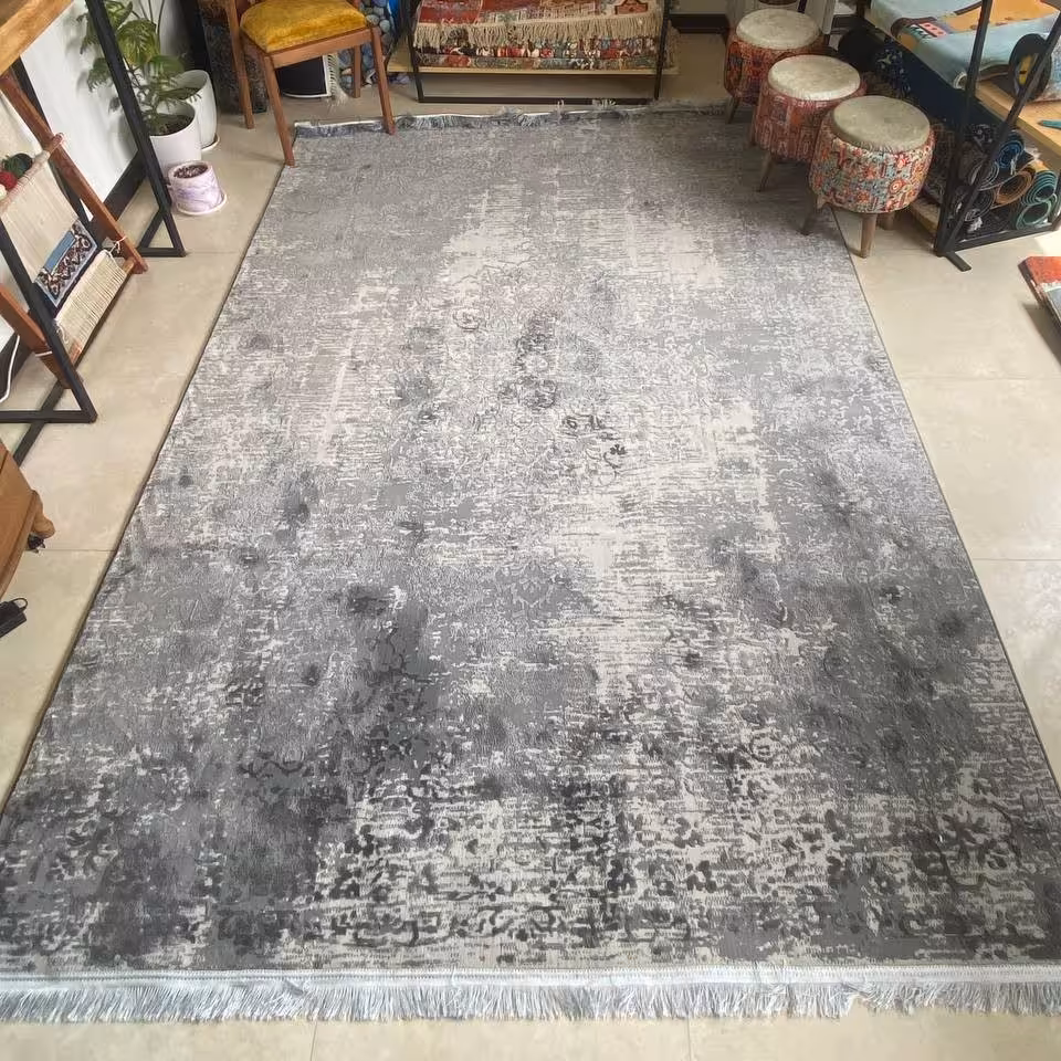 فرش طرح وینتیج طوسی رنگ 500 شانه تراکم 1800 سایز 1 در 1.5