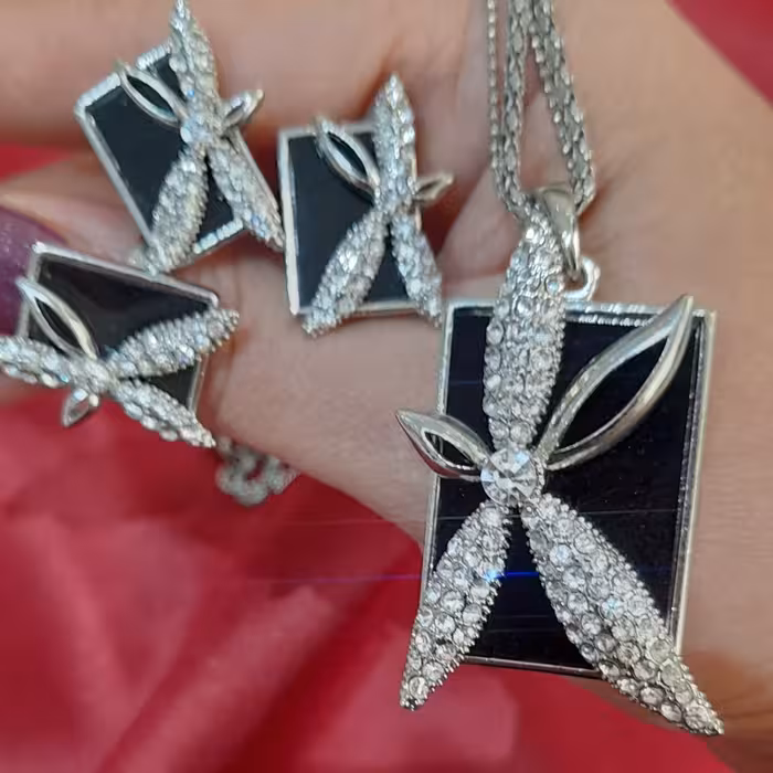 سرویس برند از کشور کُره کیفیت عااالی 