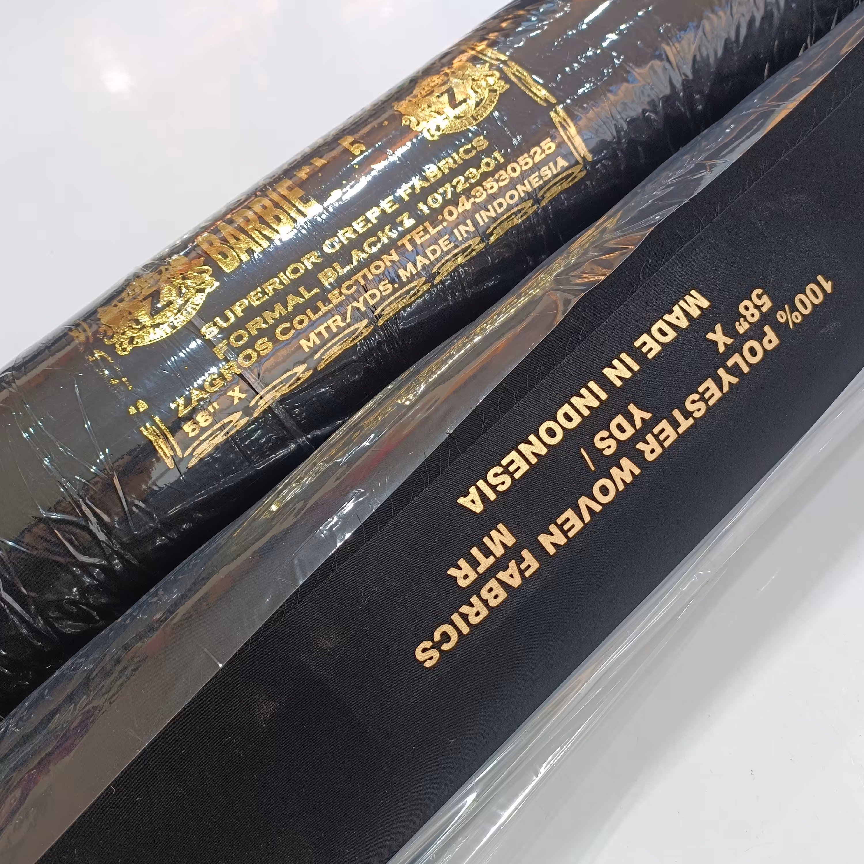 پارچه کرپ  باربی اصل اندونزی عرض150کاملا مشکی 