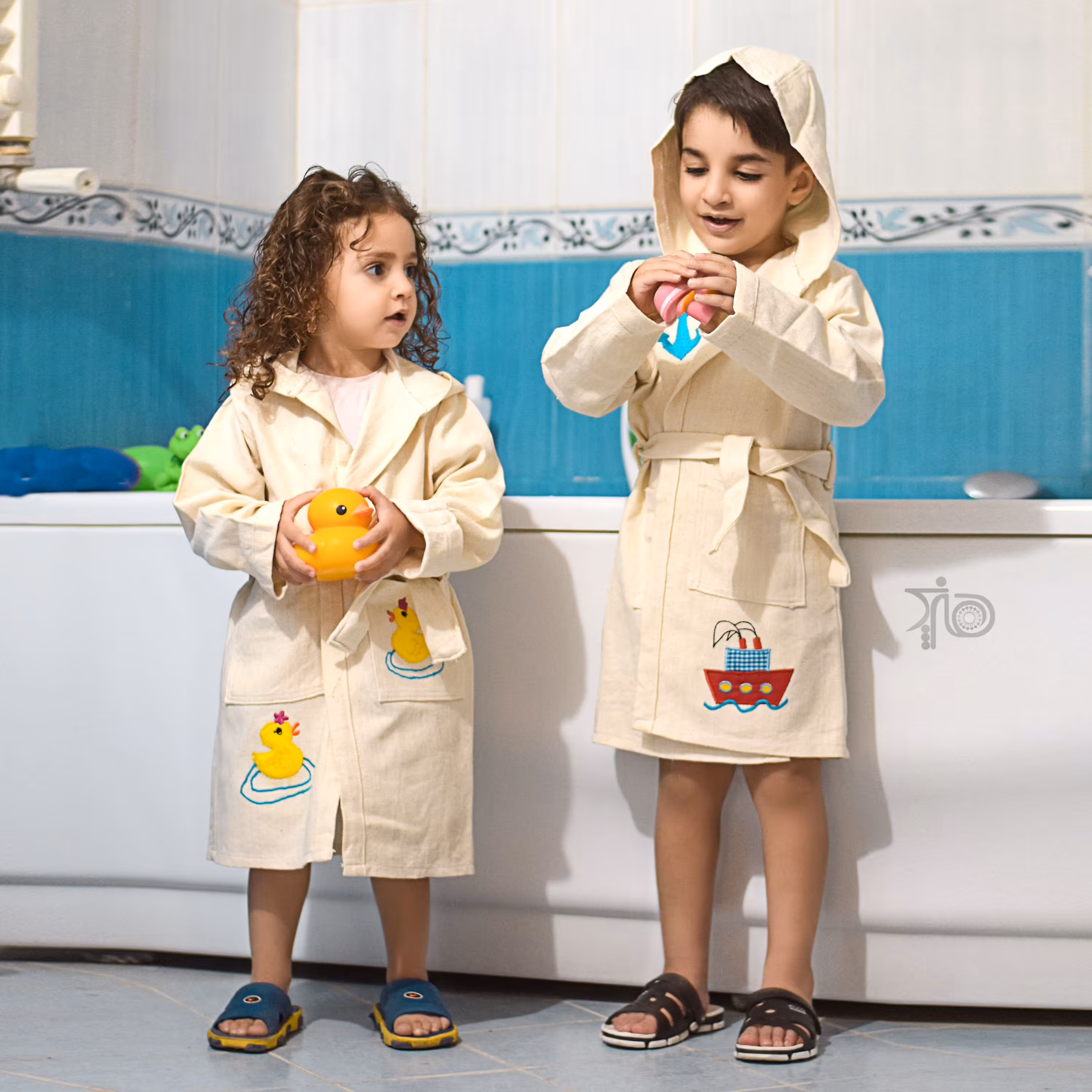 حوله تن پوش کودک 100 درصد پنبه طرح اردک سایز 2