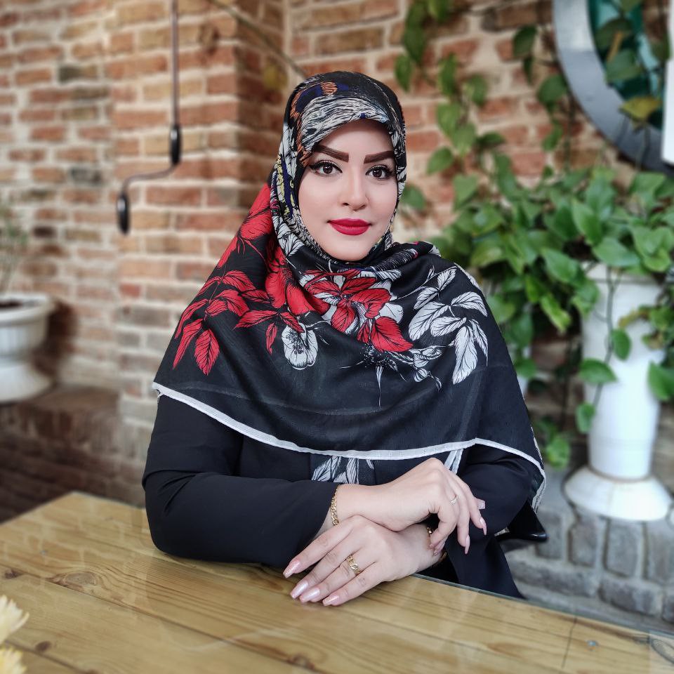 فروش ویژه روسری سوپرنخ گارزا قواره 135 طرح نقاشی زمینه مشکی ارسال رایگان