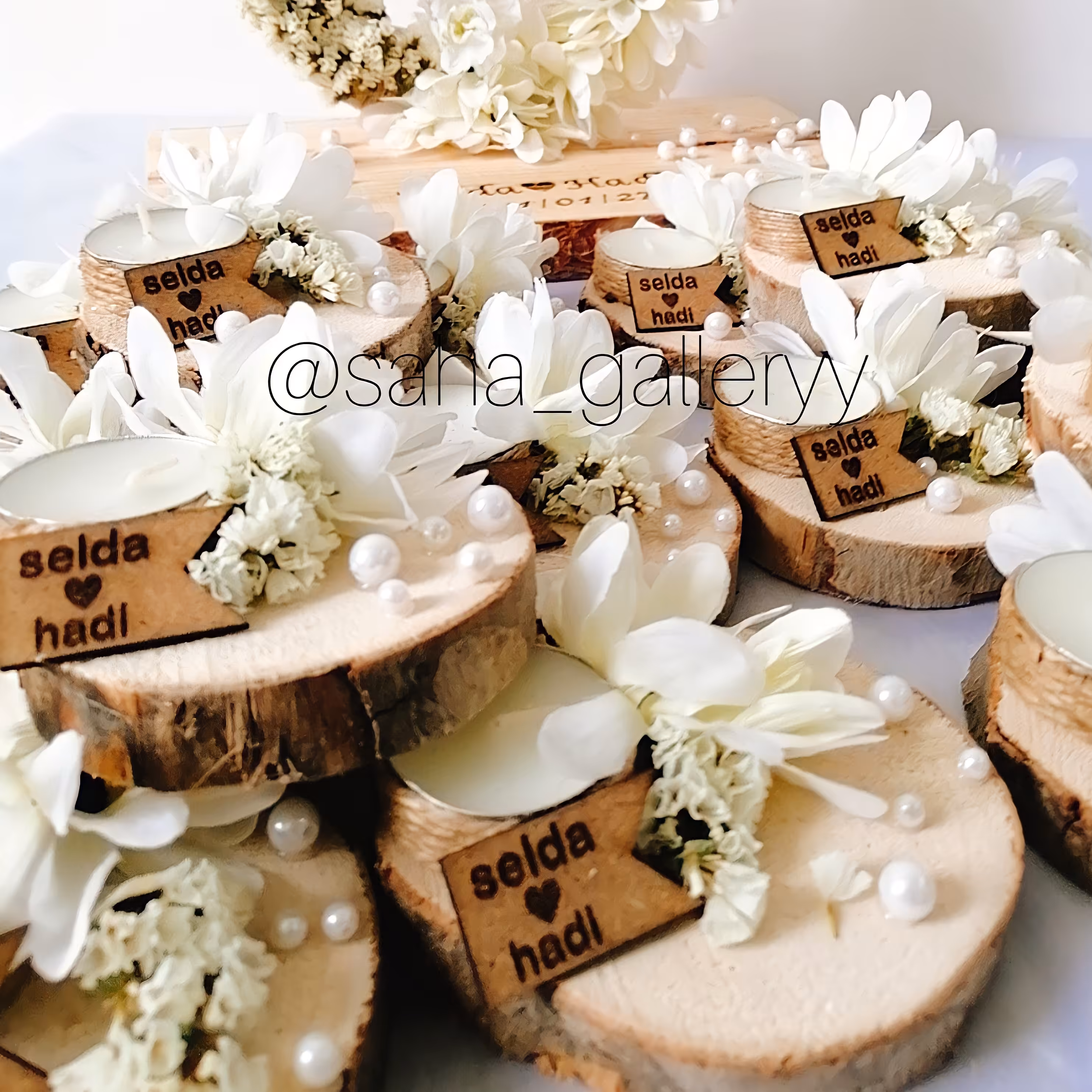 گیفت شمع وارمر حداقل سفارش 10 عدد باانواع رنگبندی گل ها 