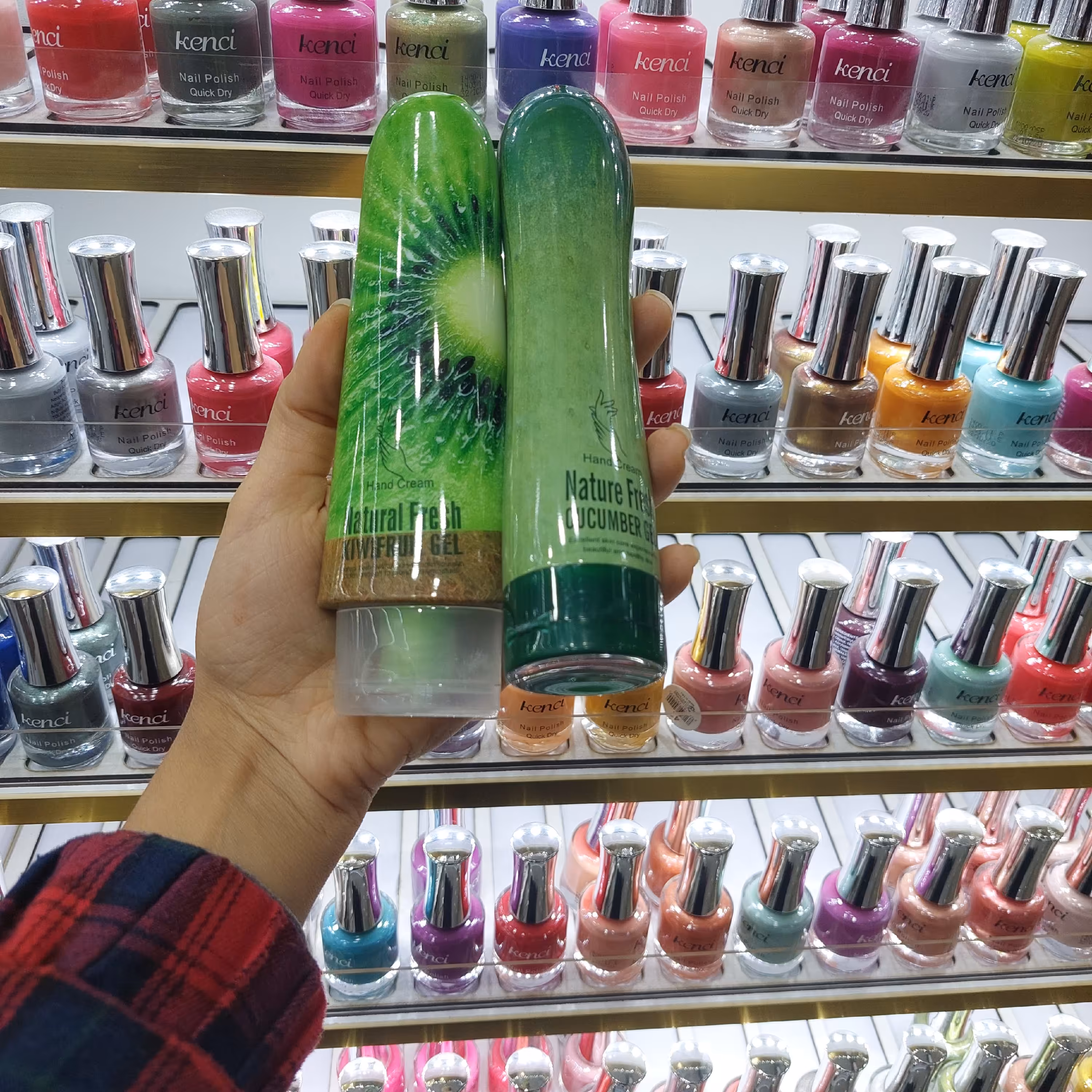 کرم مرطوب کننده و آبرسان میوه ای خیار و بامبو