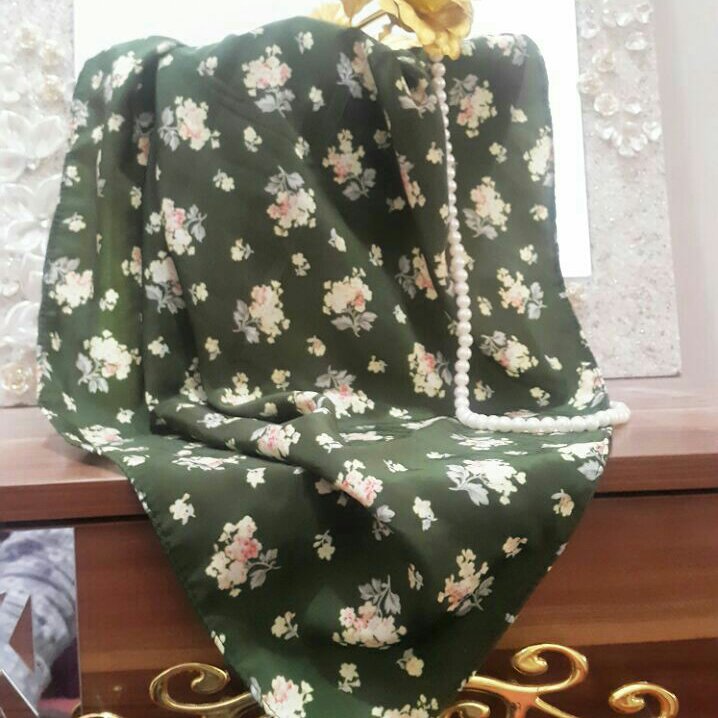 روسری حریر