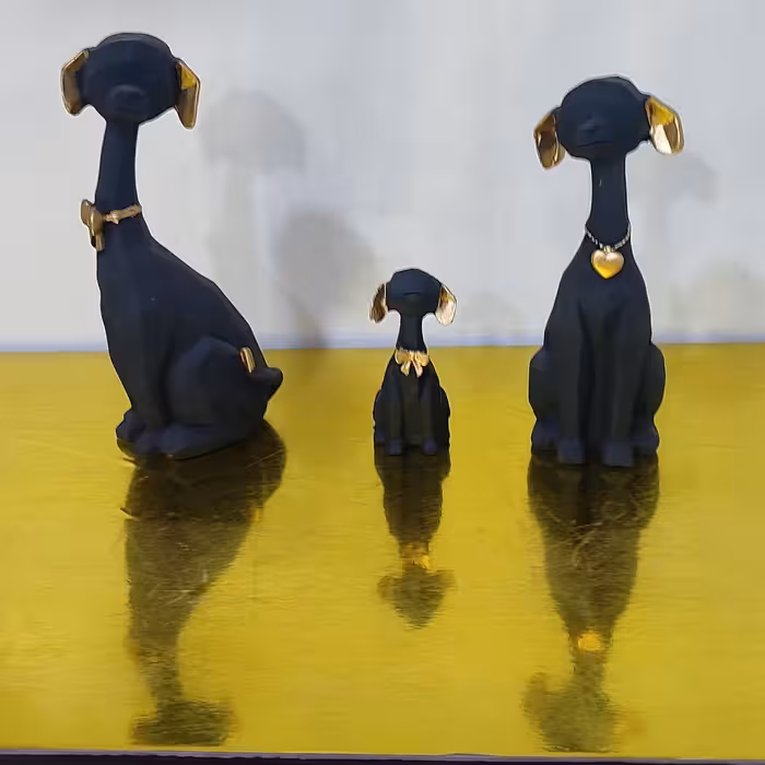 مجسمه پلی استر  سگ خانواده