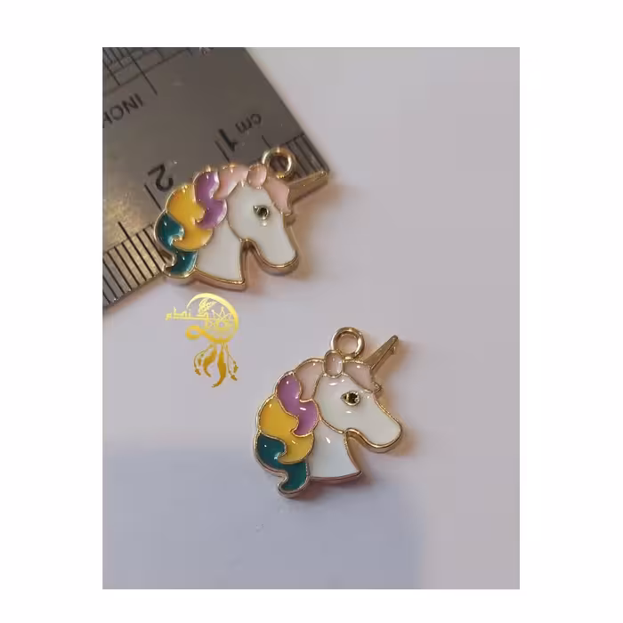 یک عددآویزاسب تک شاخ 2ونیم سانتی