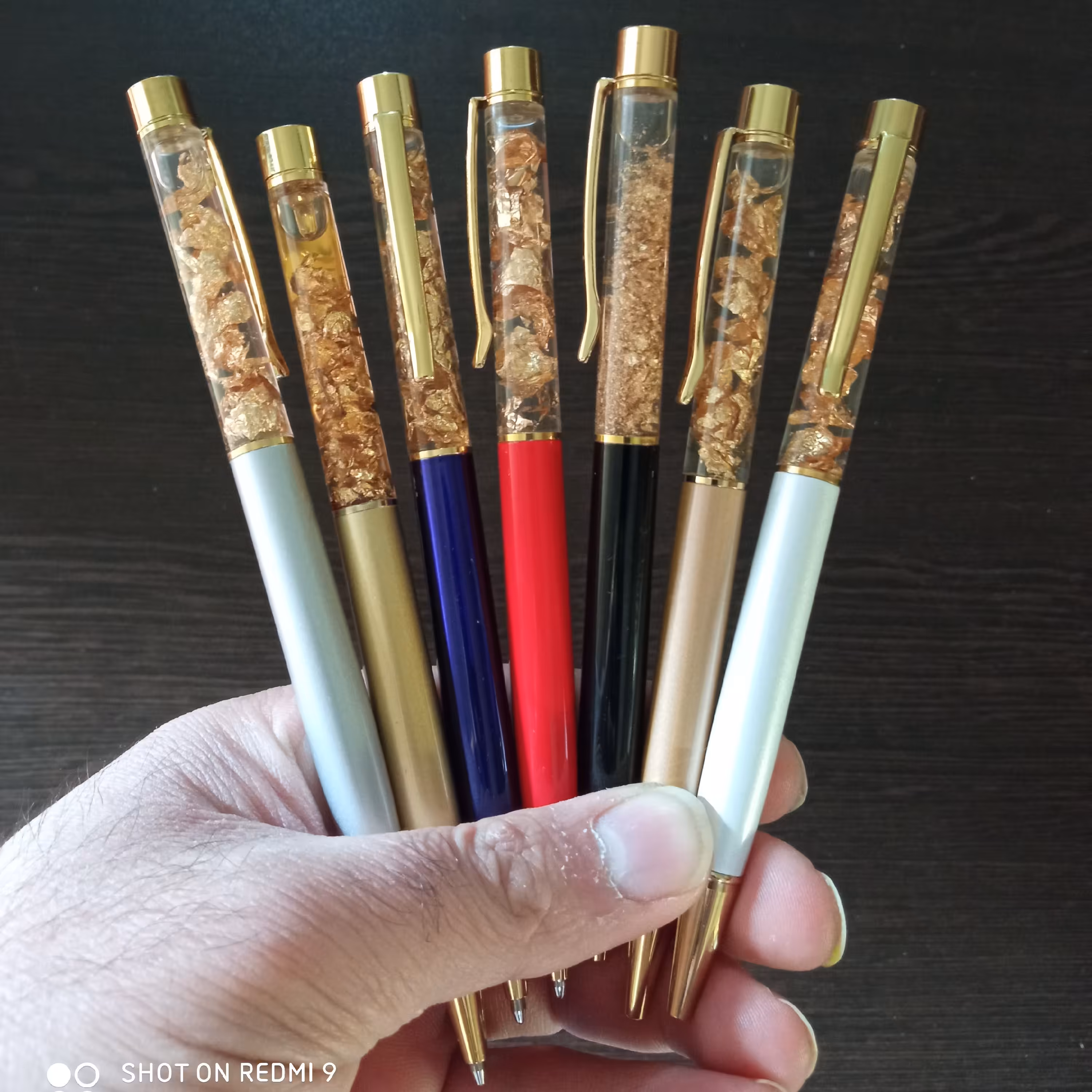   خودکار طلا با جعبه  و شناسنامه 