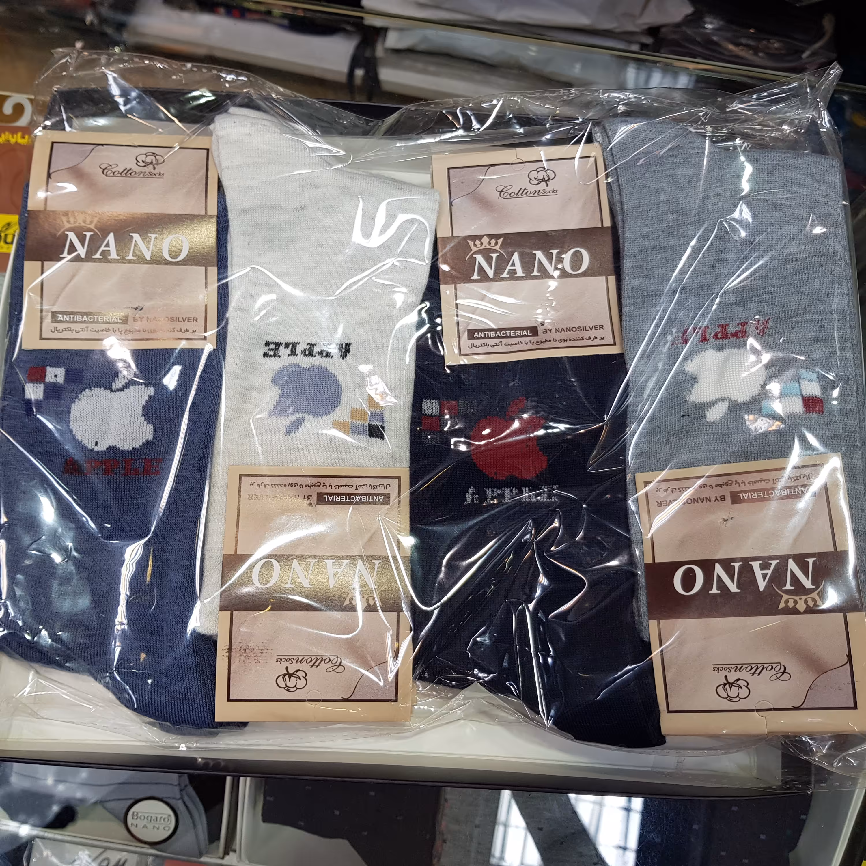 جوراب طرح اپل