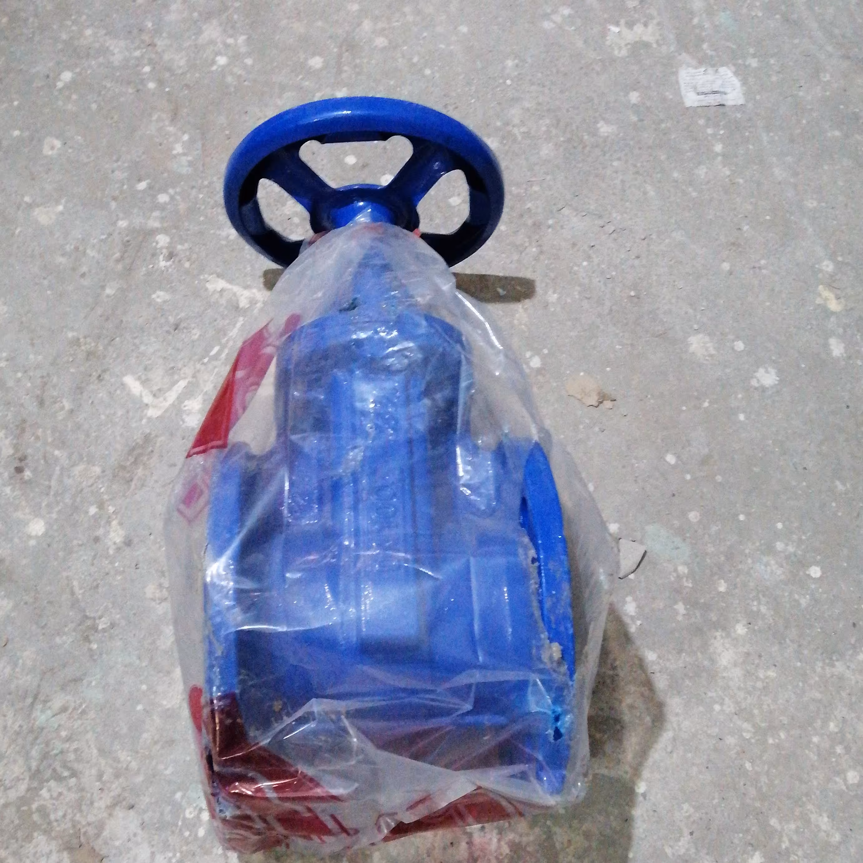 شیر فلکه زبانه لاستیکی 200 (پس کرایه) 