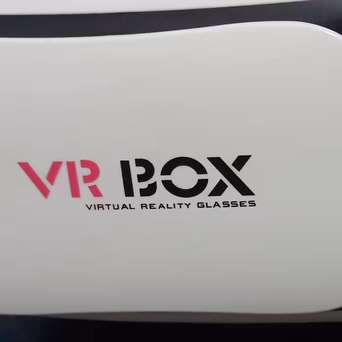 vr box ویار بکس واقعیت مجازی  مناسب همه نوع تلفن همراه