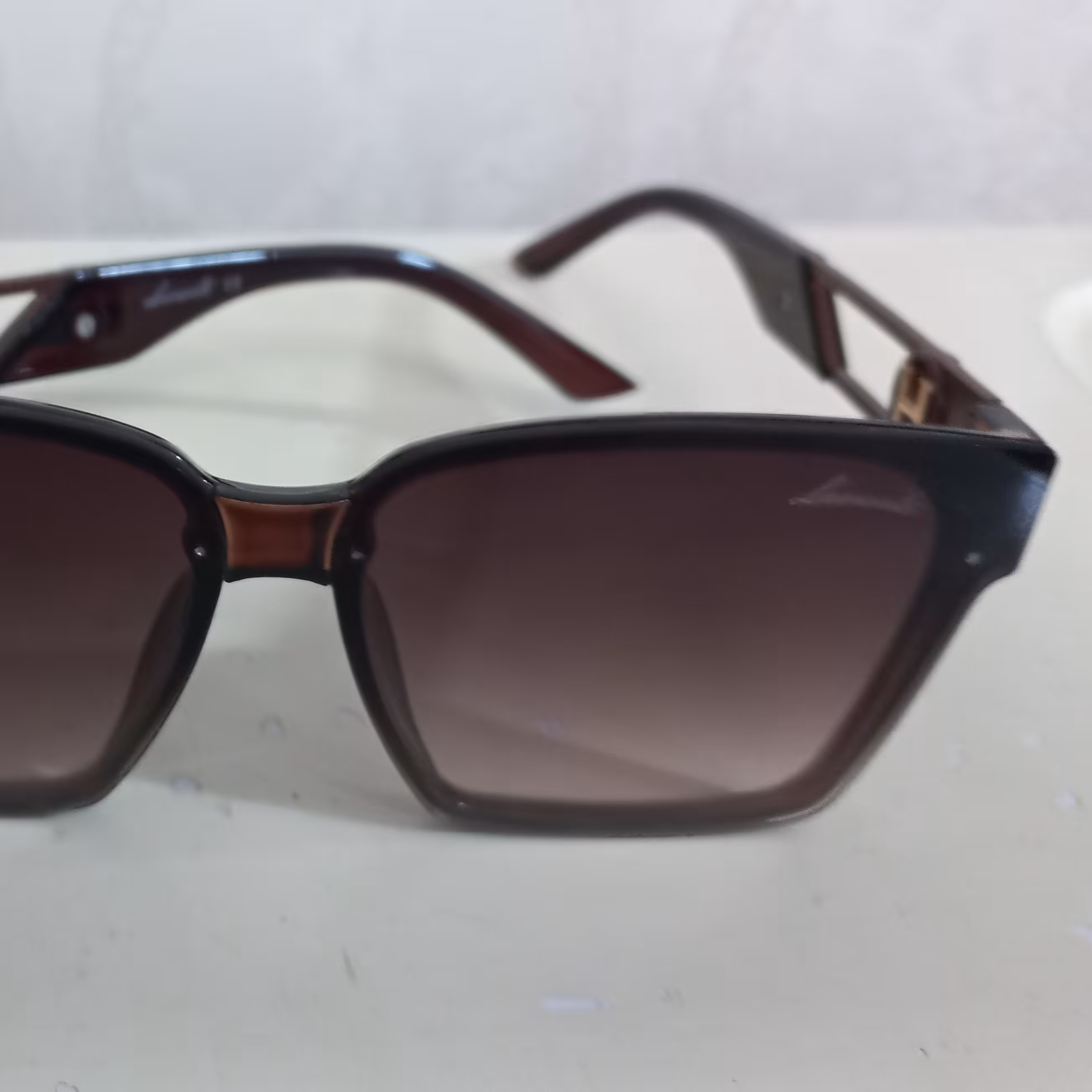 عینک آفتابی