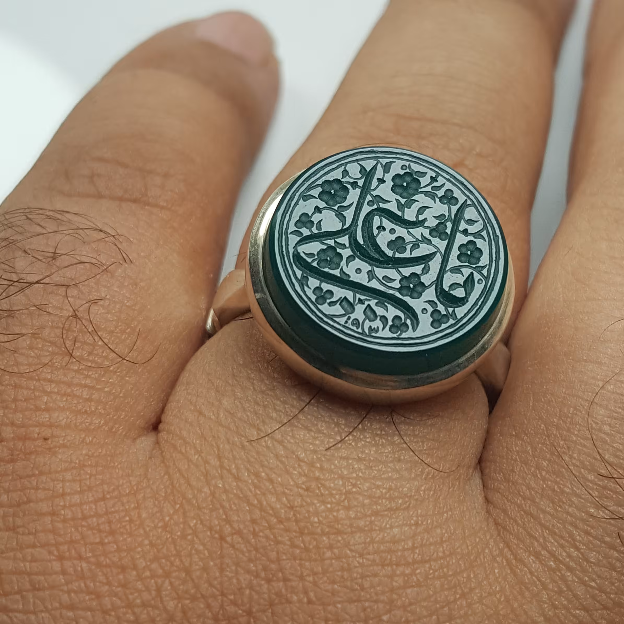 انگشتر عقیق سبز گرد