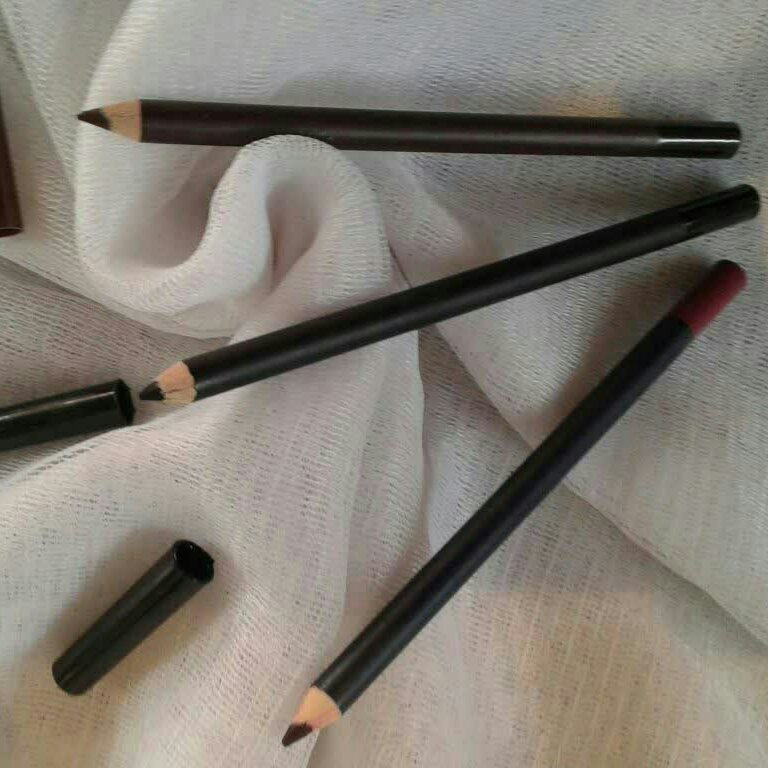 مداد ابرو