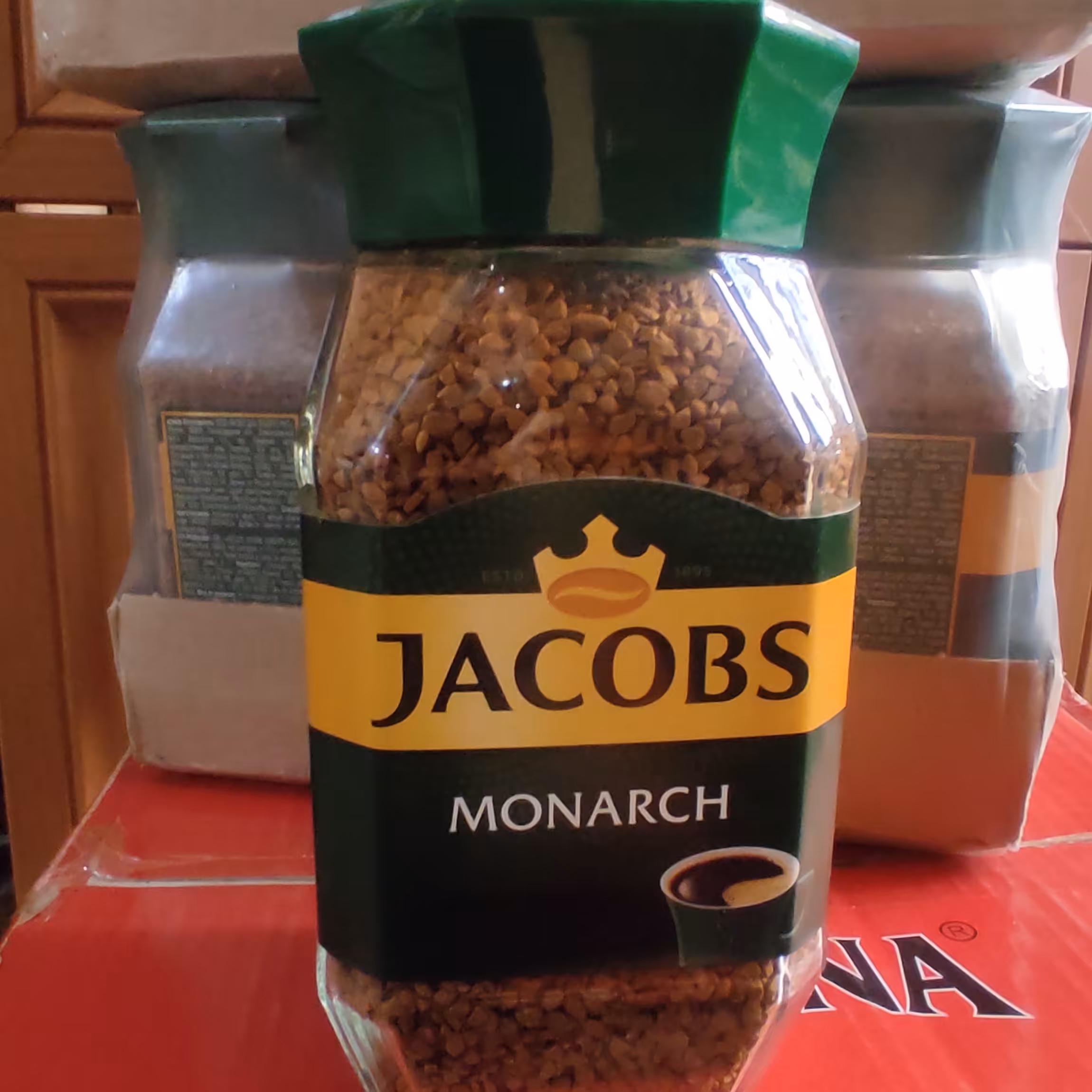 قهوه جکوبز درب سبز 190 گرمی منارک خارجی اصل