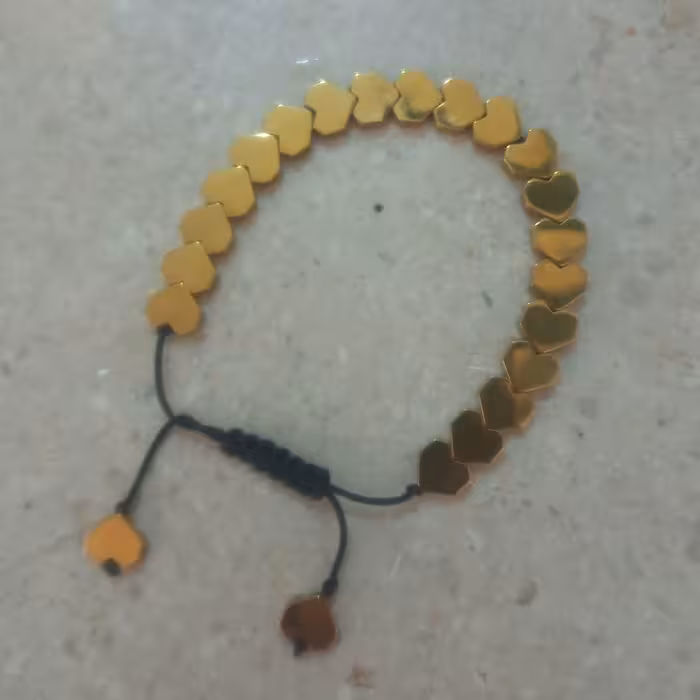 دستبند حدید با بند مکرومه و گره کشوی مناسب برای دختران وبانوان