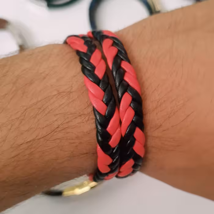 دستبند شیک و بسیار زیبا مناسب آقایان و بانوان کد129