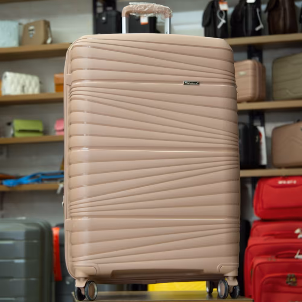 چمدان نشکن(100درصدPP) برند MONZA رنگ کالباسی طرح خط دار  سایز بزرگ