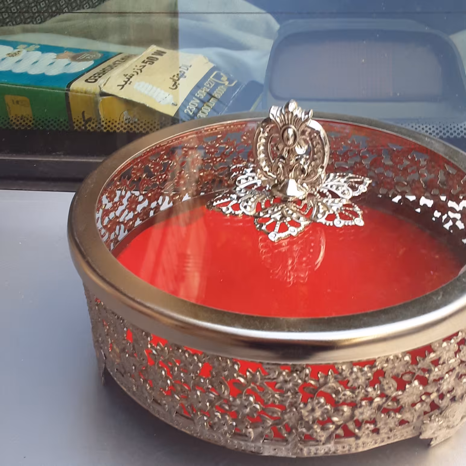 جا شکلات خوری گرد طلایی