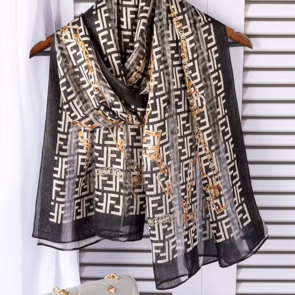 شال ابریشم وارادتی