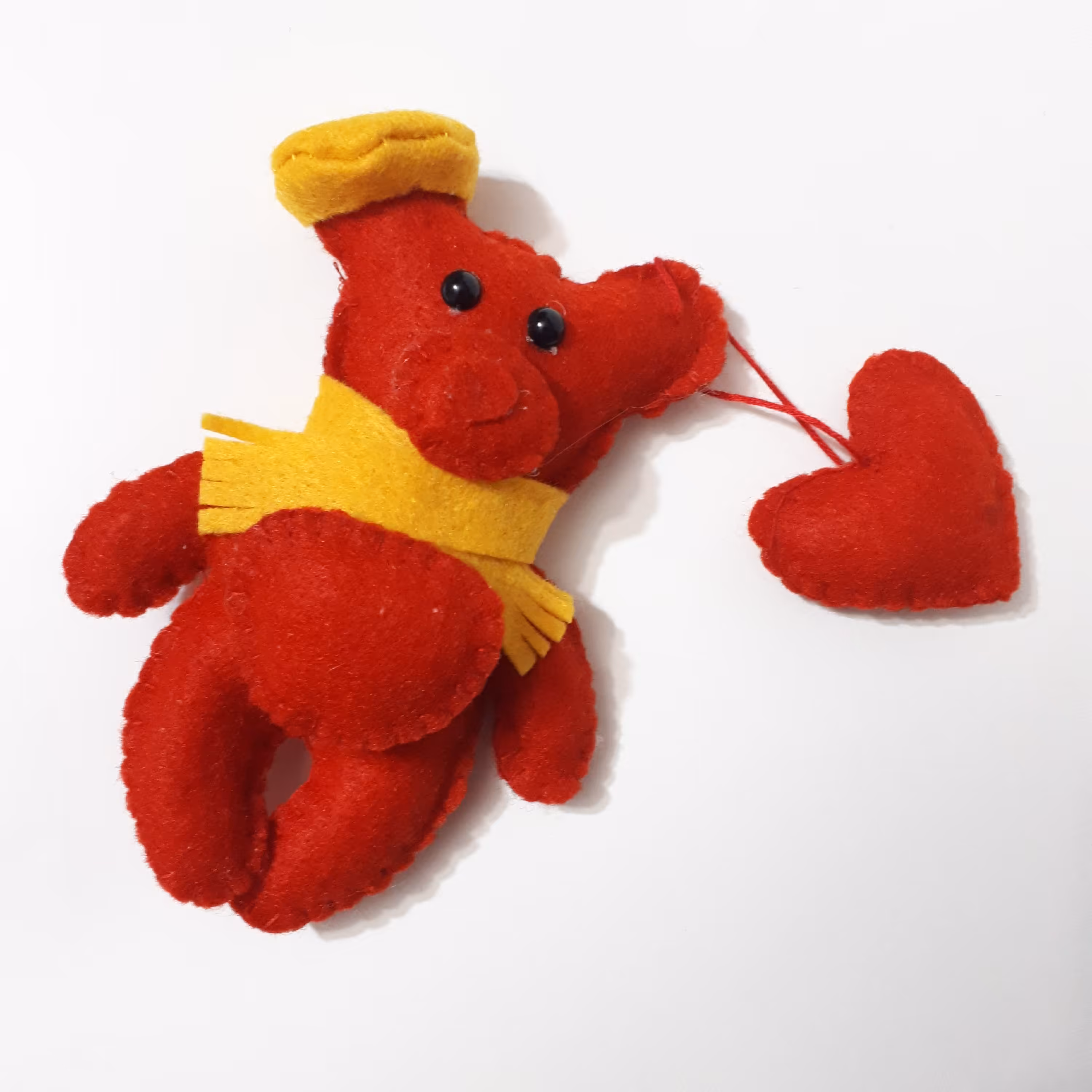 عروسک خرس و قلب ولنتاین قرمز و زرد