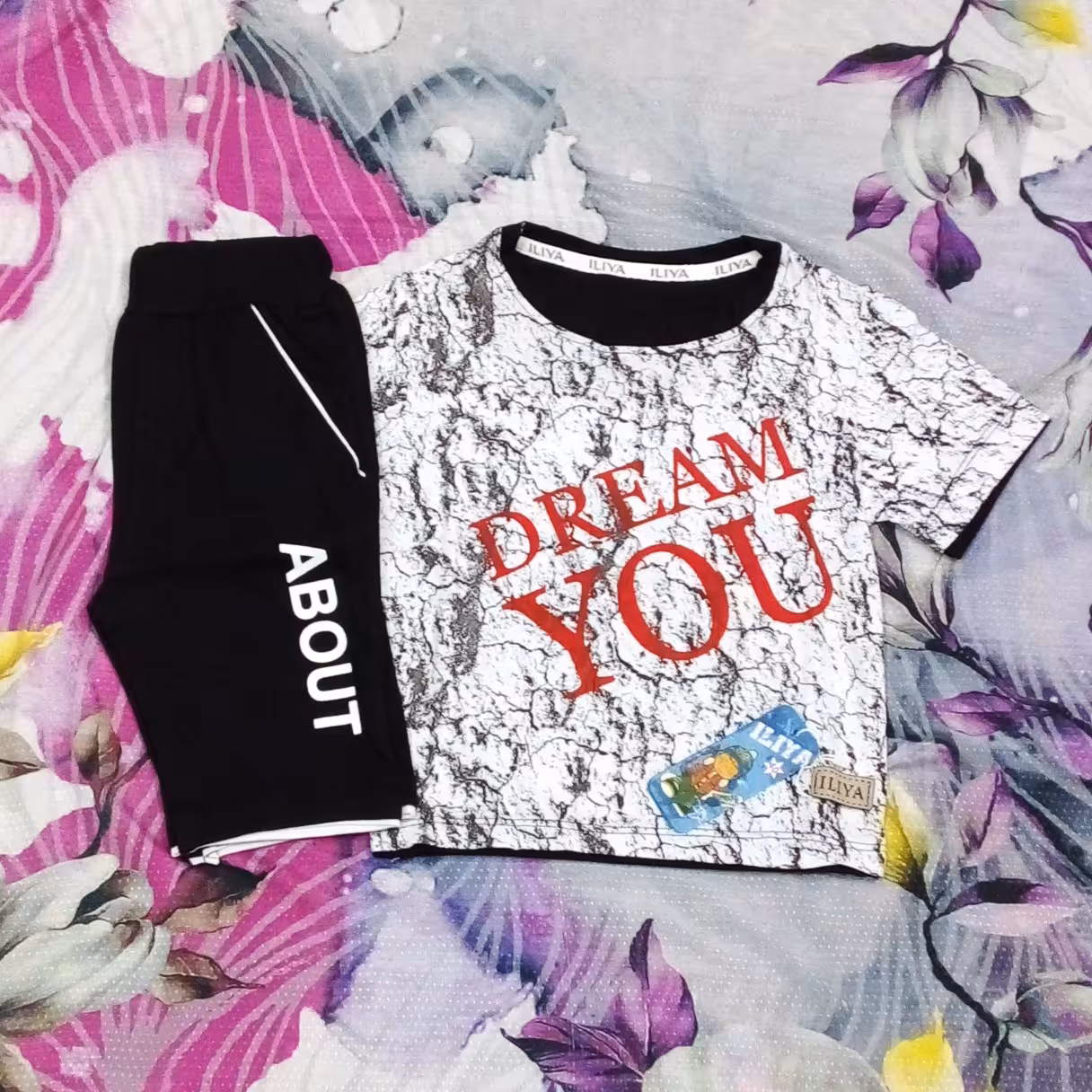 لباس بچه گانه پسرانه همراه با شلوارک. سایز 40و45 مناسب 2تا 5سال 