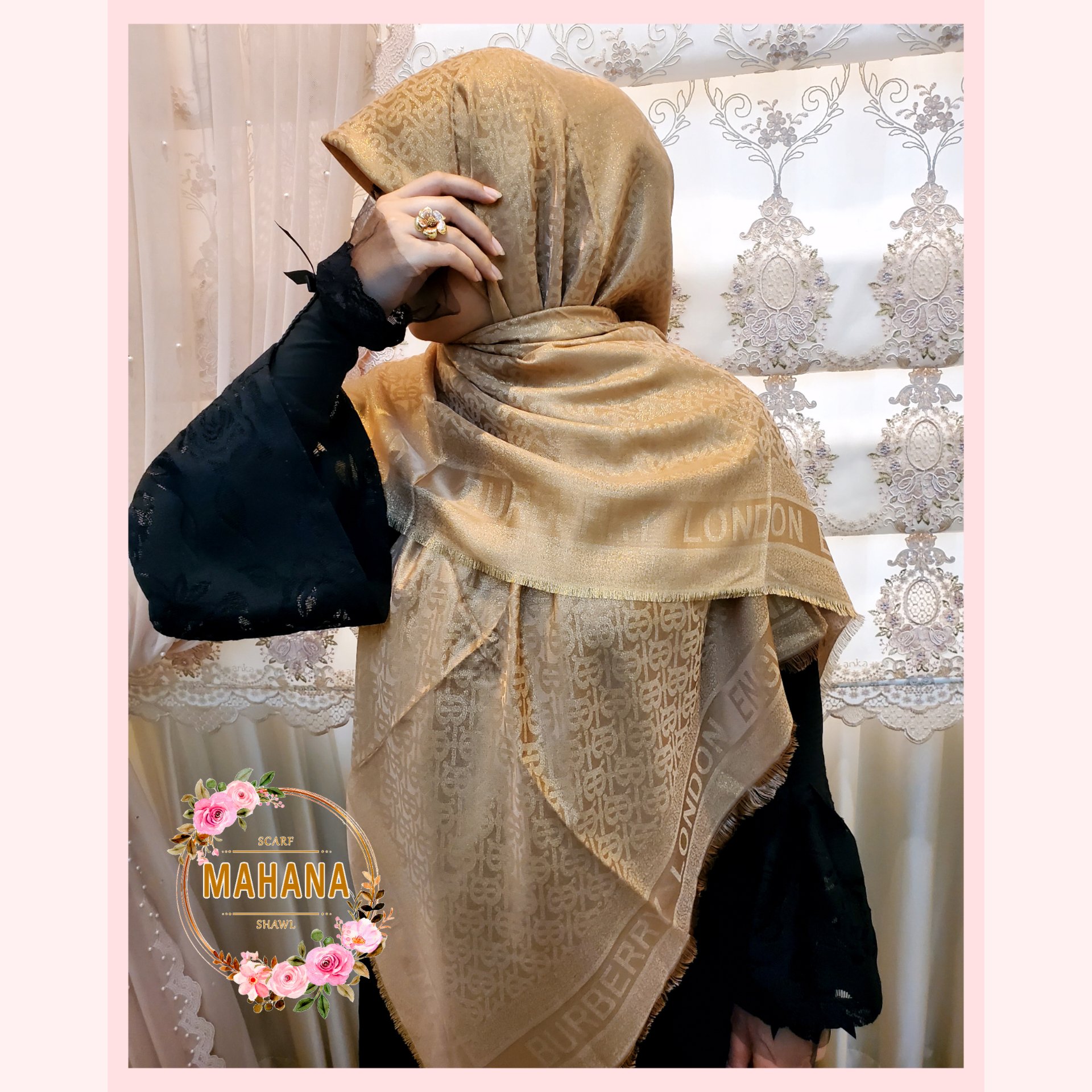 روسری ابریشم لمه دورو طلایی