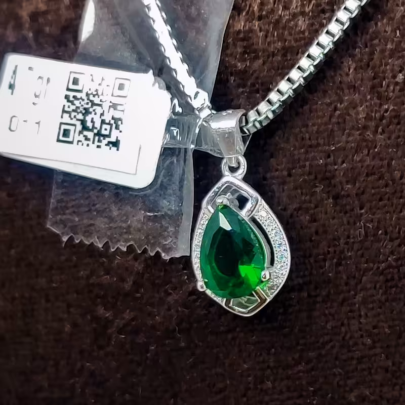 نیم ست نقره 925 عیار خارجی طرح زمرد