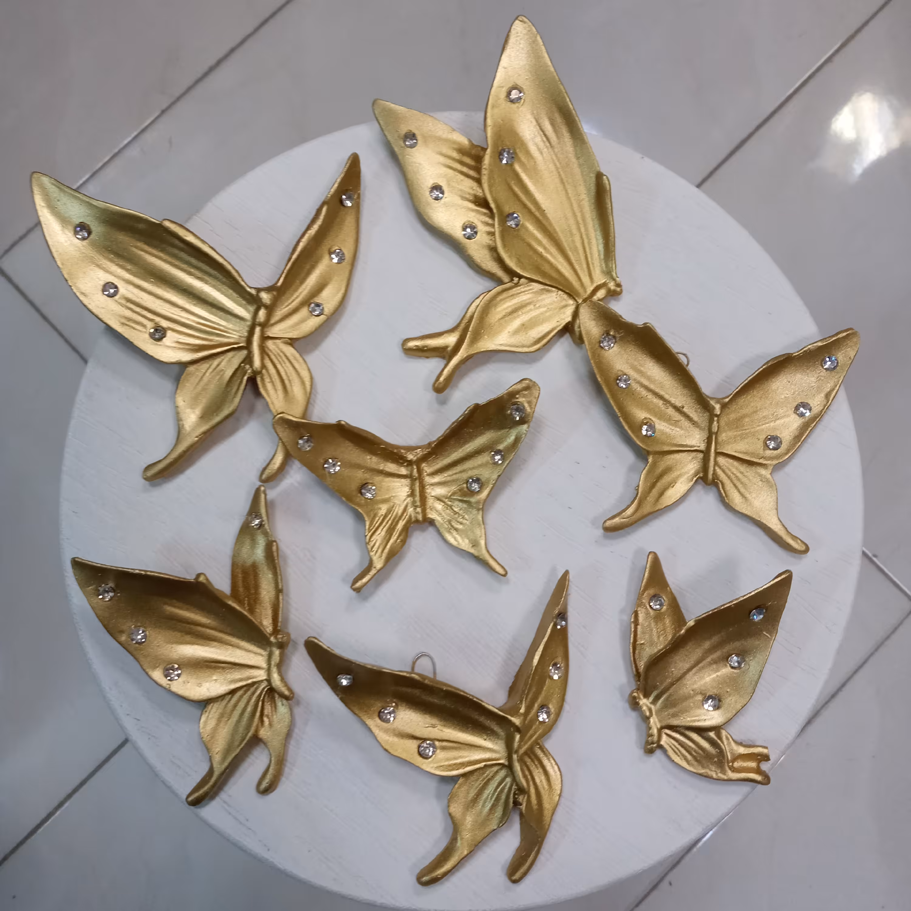 پروانه نگین دار 7 عددی پلی استر در سه رنگ 