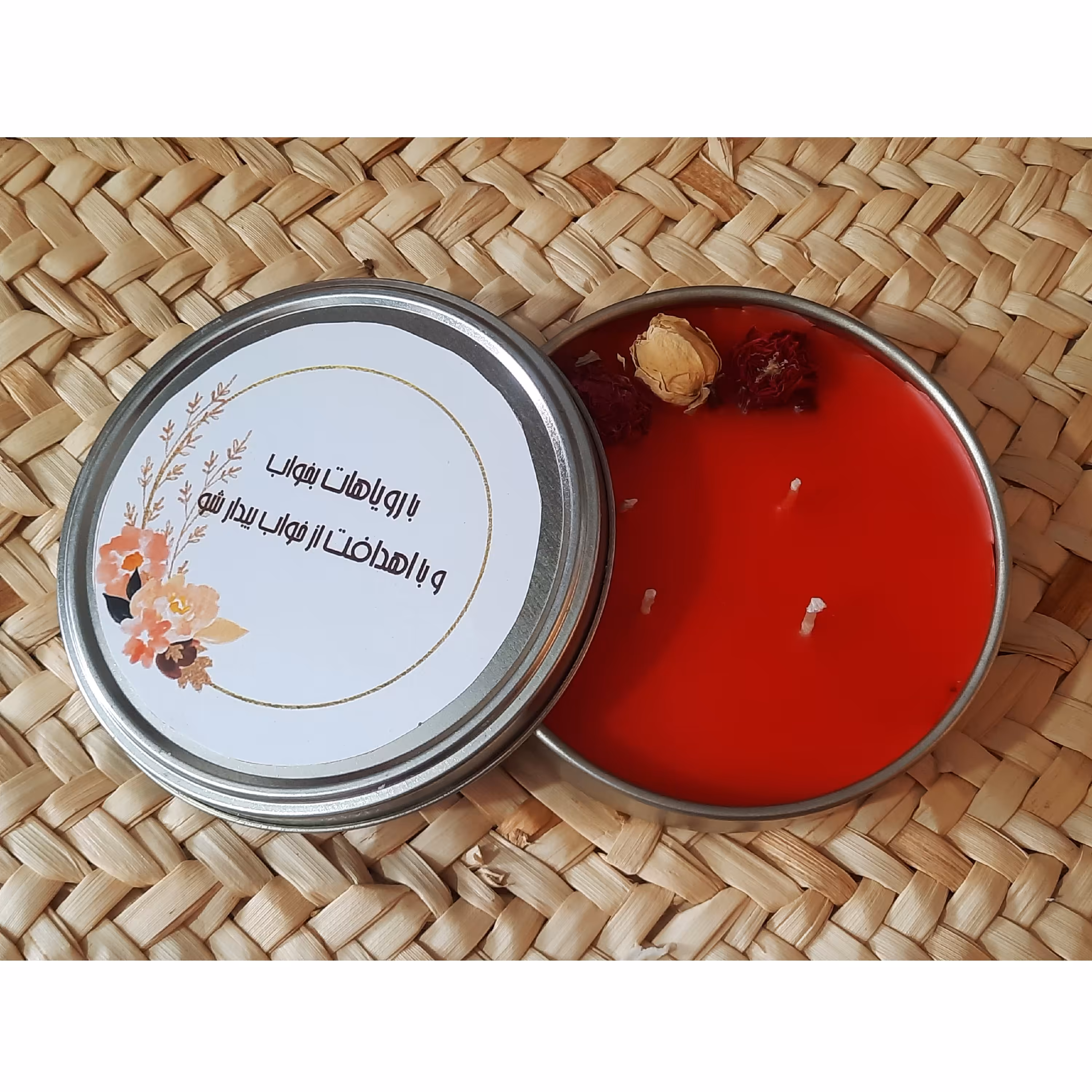 شمع قوطی فلزی همراه با تزئینات