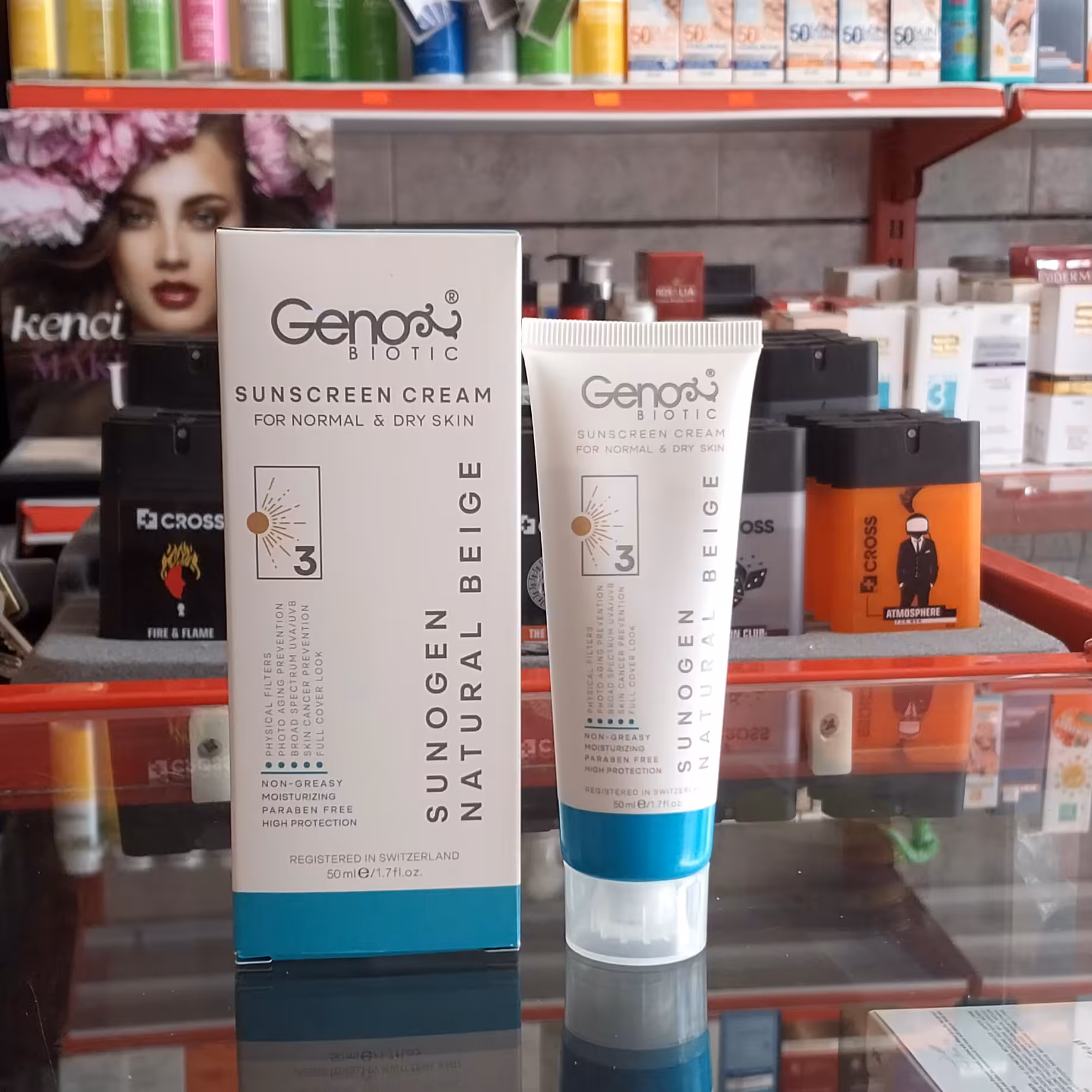 کرم ضدآفتاب رنگی ژنوبایوتیک -spf 50-رنگ بژ طبیعی-مناسب پوست خشک و معمولی-حجم 50 گرم 