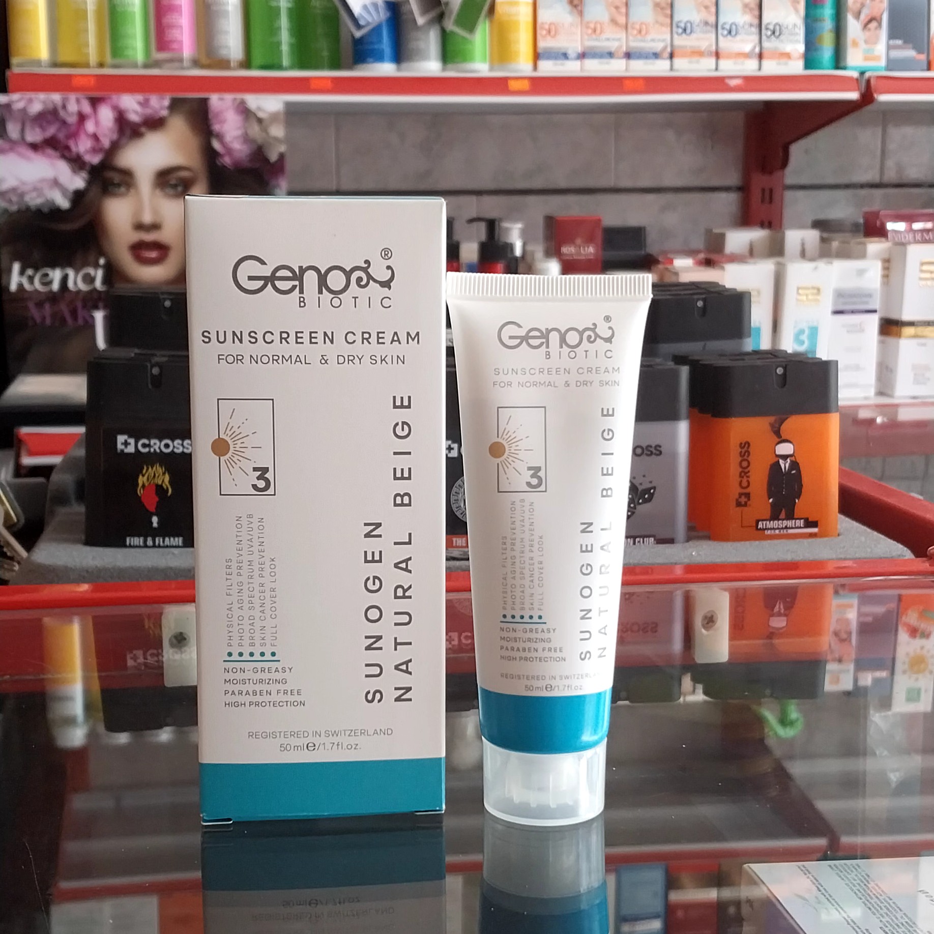 کرم ضدآفتاب رنگی ژنوبایوتیک -spf 50-رنگ بژ طبیعی-مناسب پوست خشک و معمولی-حجم 50 گرم