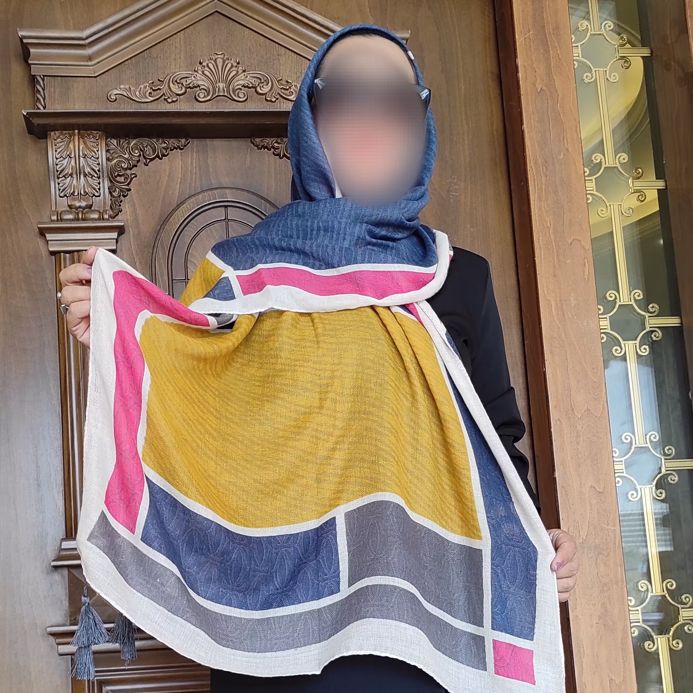 شال نخی ترک طرحدار بسیار سبک و لطیف منگوله دار